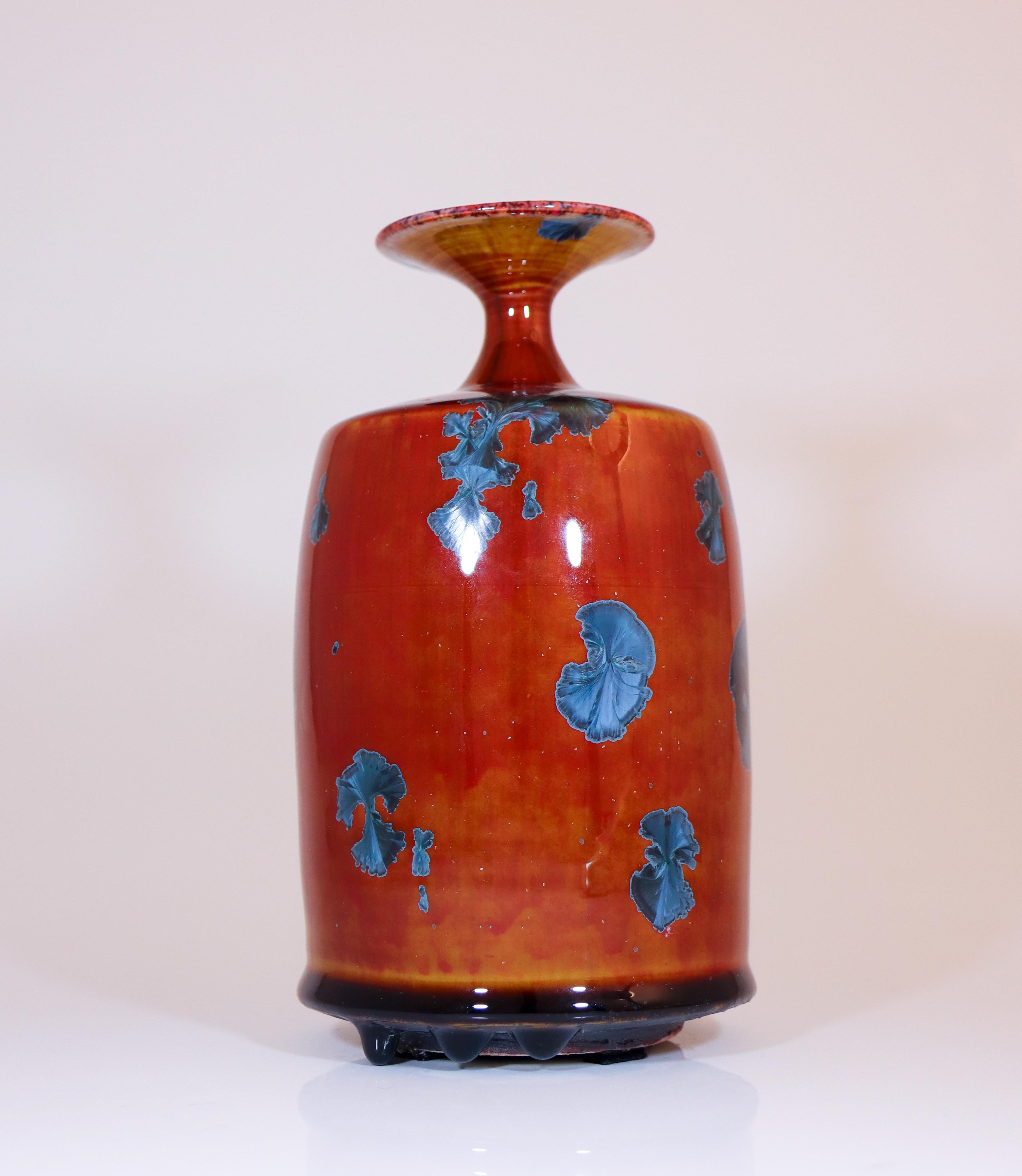 Isak Isaksson Lovely Red Ceramic Vase - Crystalline Glaze - Contemporary Artist For Sale 1