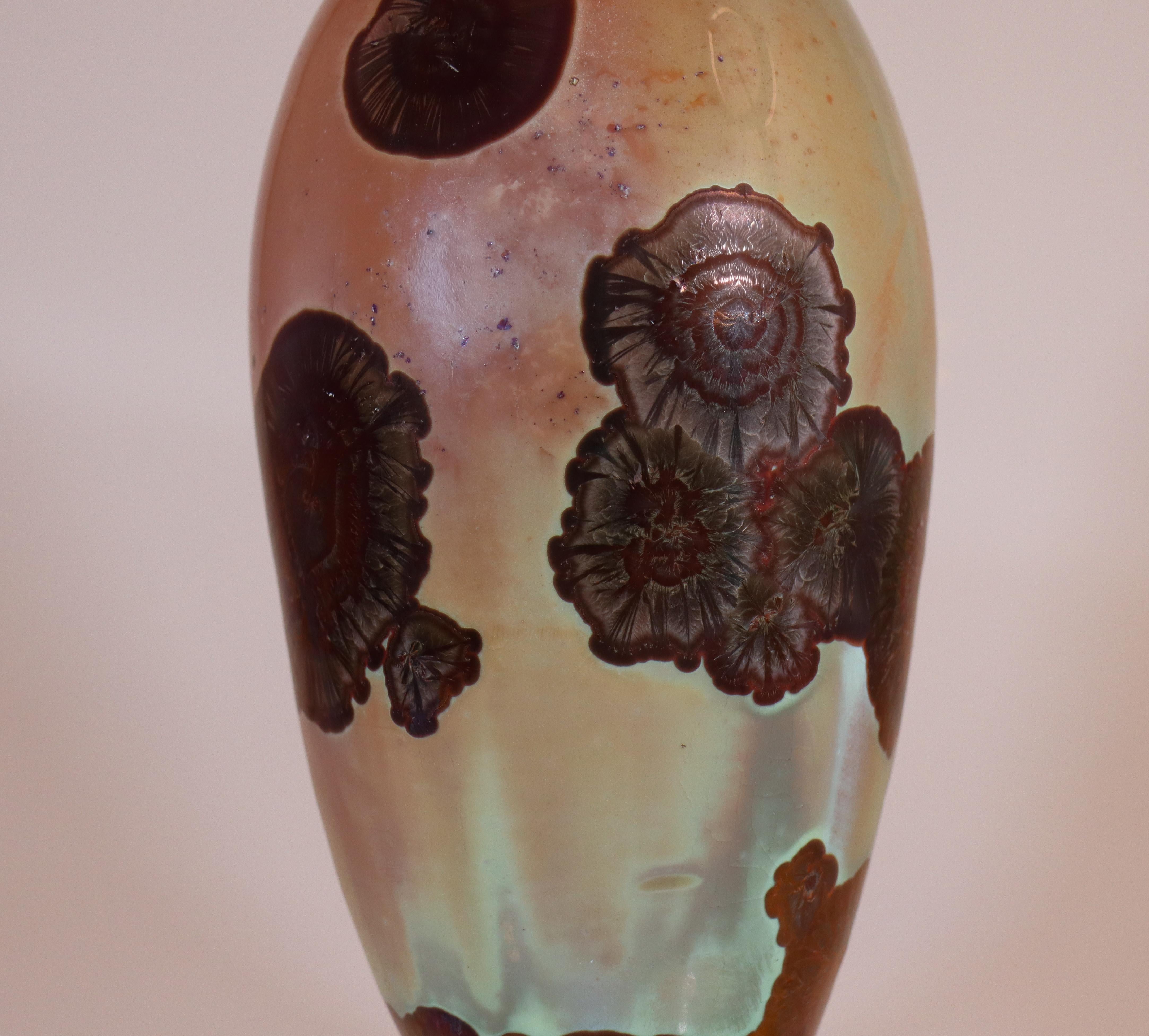 Isak Isaksson Vase en céramique rose brillant Glaçure cristalline Artiste contemporain en vente 2