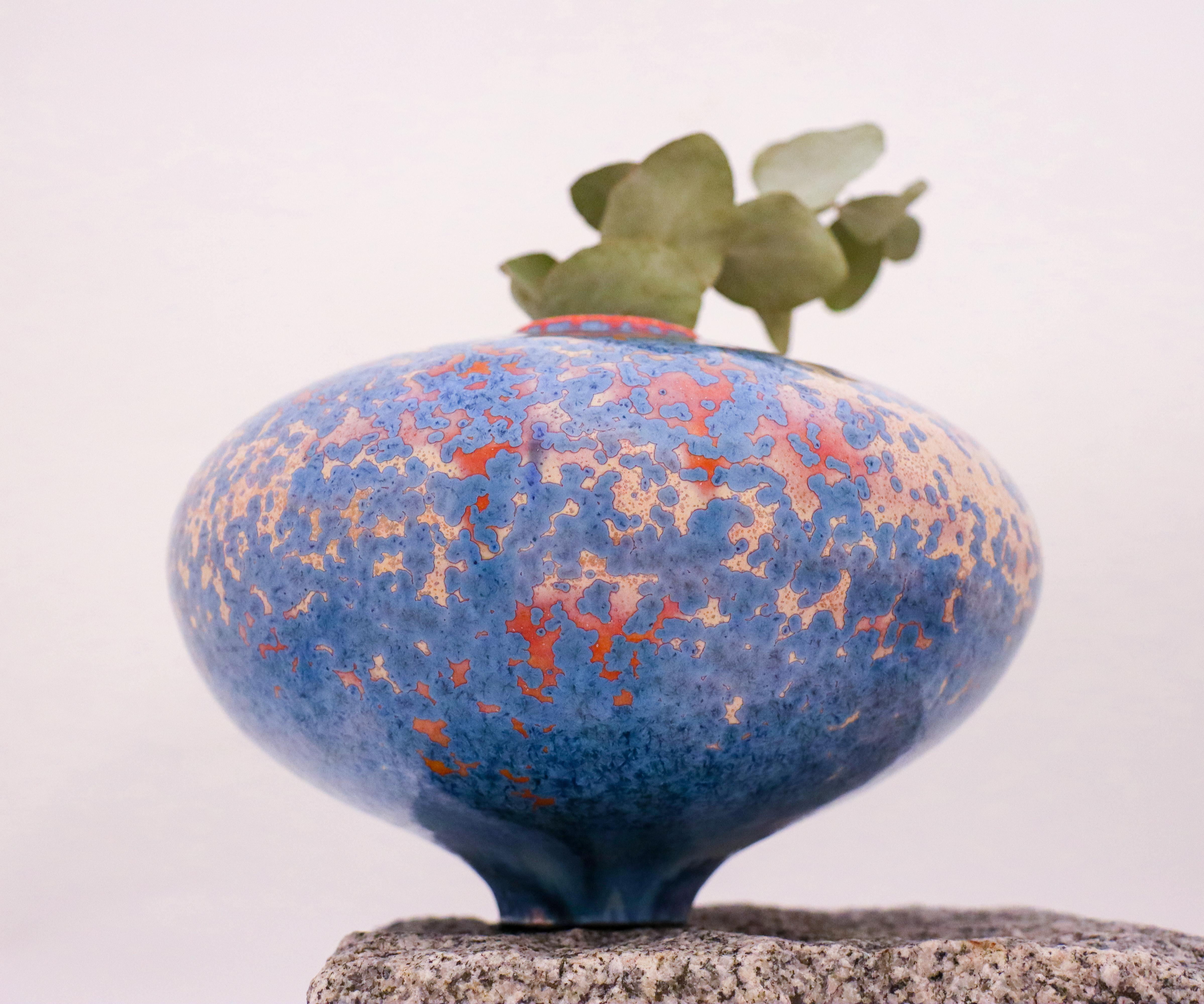 Swedish Isak Isaksson Red & Blue Ceramic Vase Crystalline Glaze - Contemporary Artist For Sale