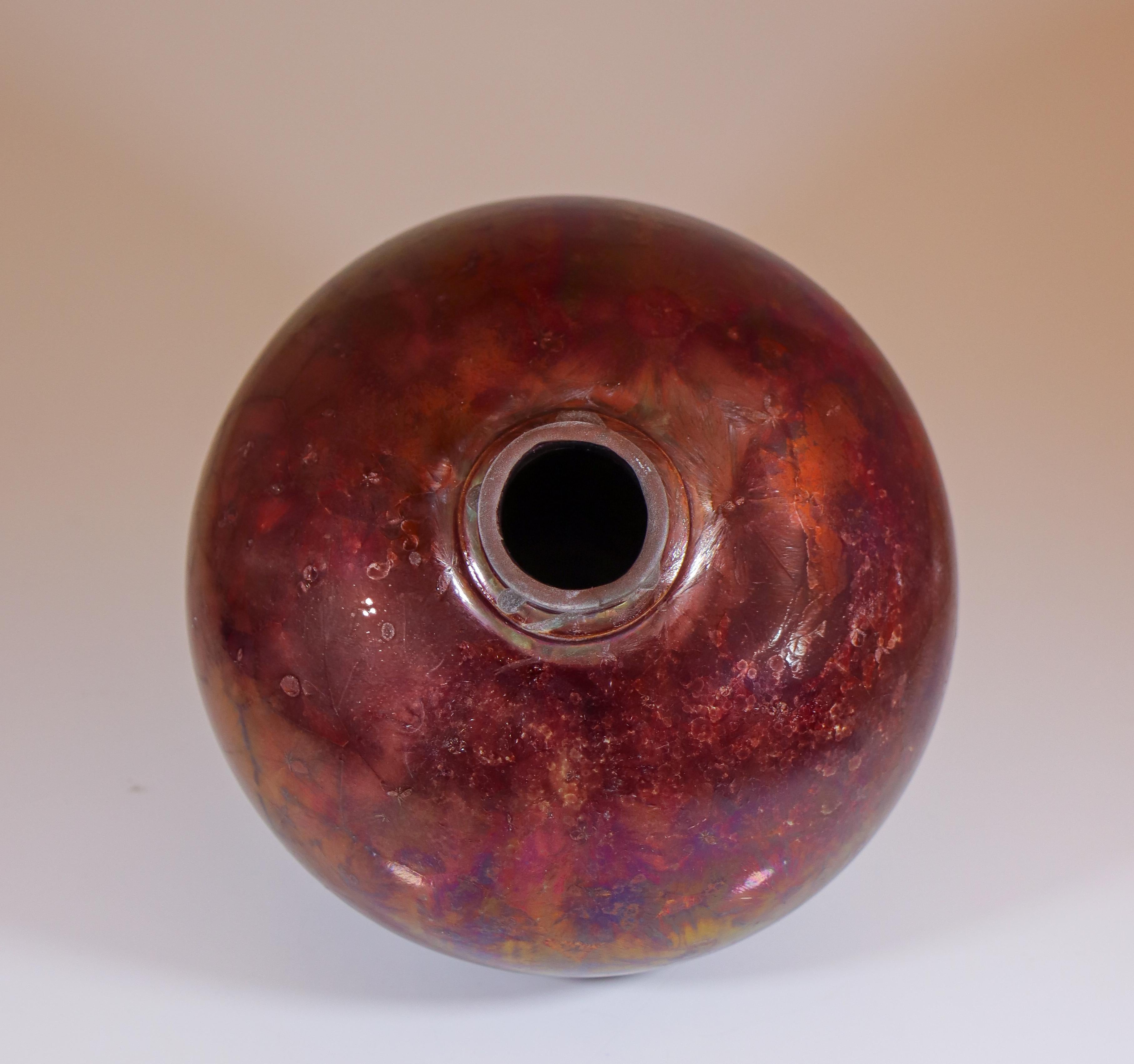 Isak Isaksson Vaso in ceramica rossa lucida Smalto cristallino Artista contemporaneo in vendita 3