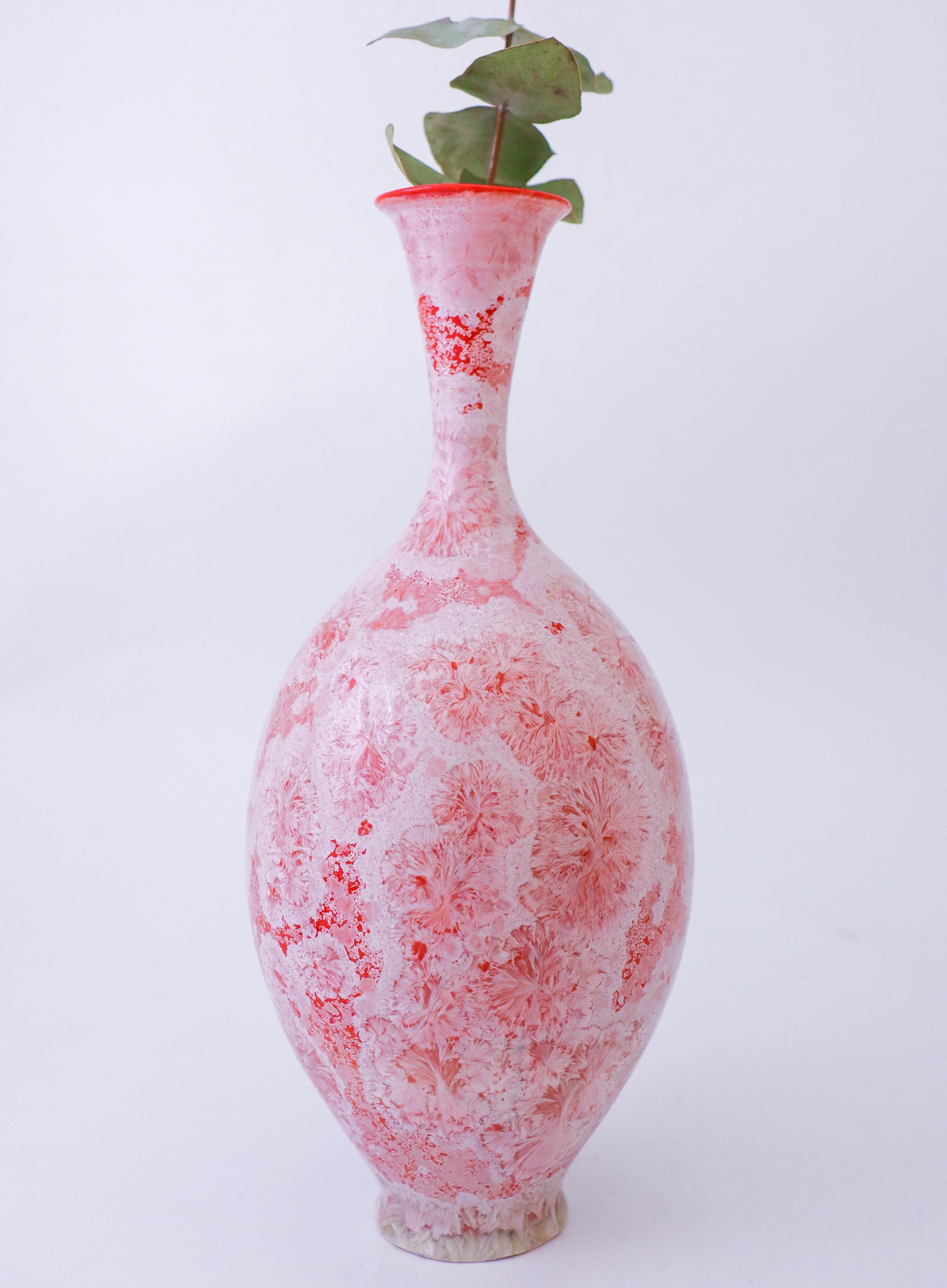 Isak Isaksson Red & White Ceramic Vase Crystalline Glaze Contemporary Christmas In Excellent Condition For Sale In Stockholm, SE