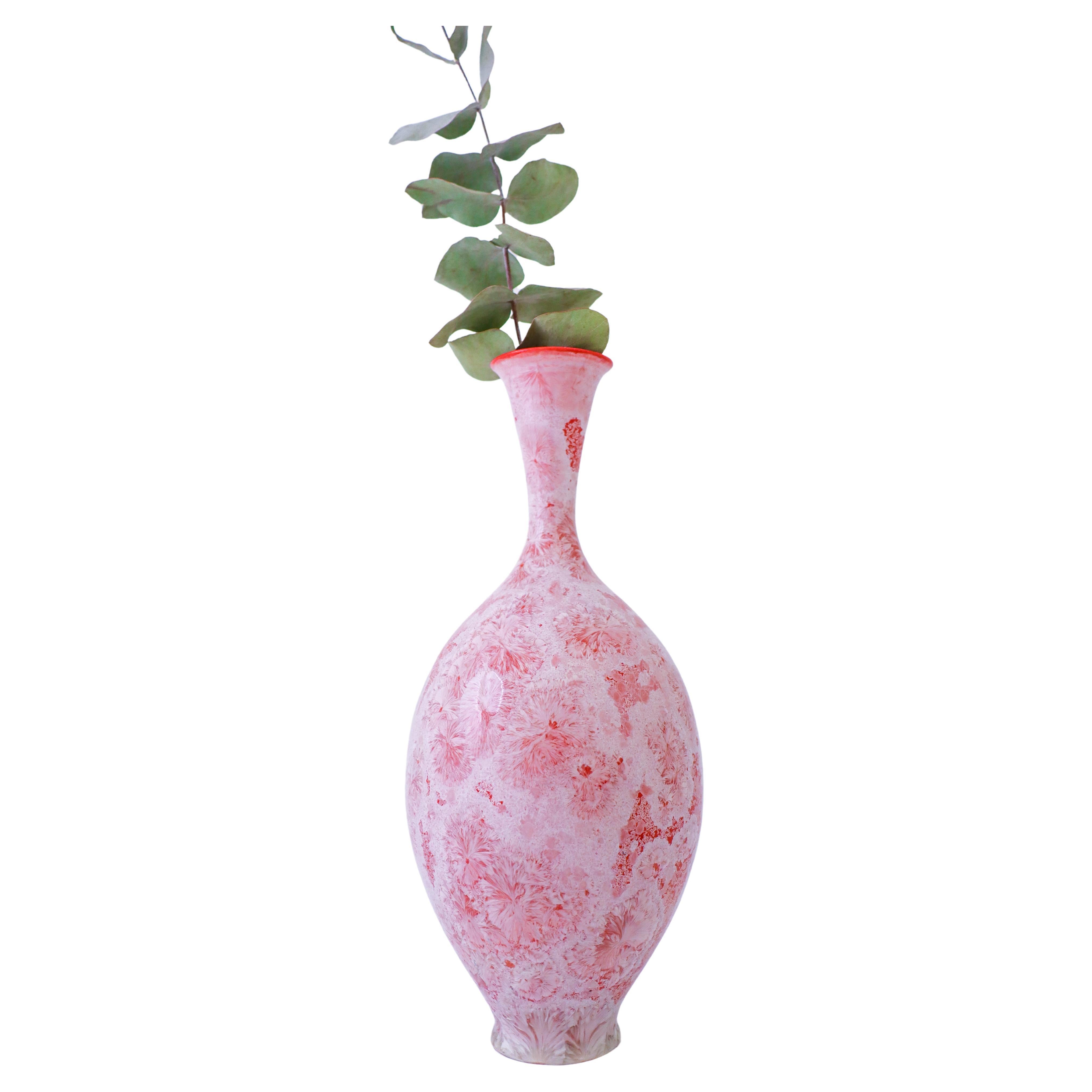 Isak Isaksson Vase en céramique rouge et blanche émail cristallin Contemporary Christmas en vente