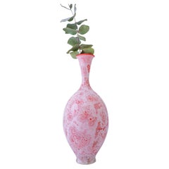 Isak Isaksson Vase en céramique rouge et blanche émail cristallin Contemporary Christmas