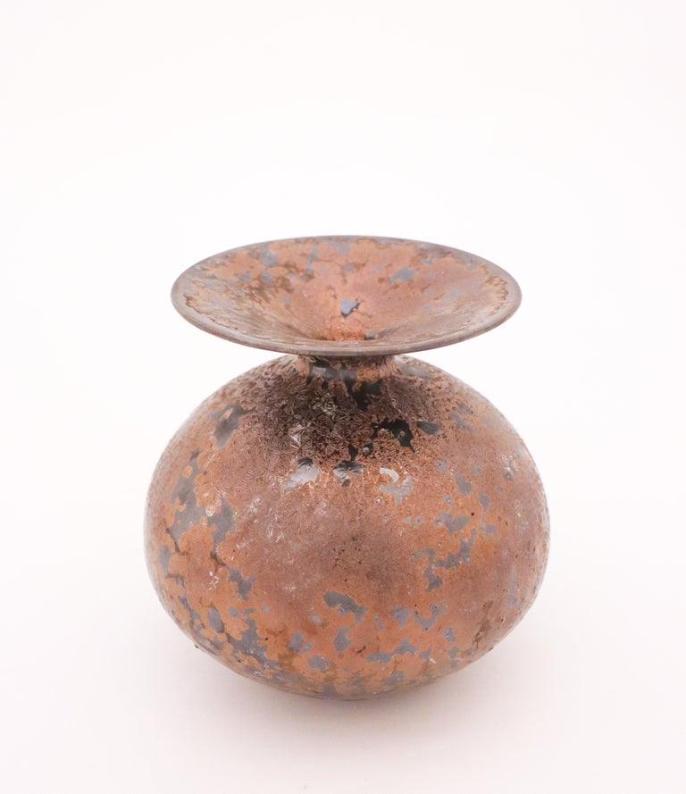 Glazed Isak Isaksson, Shiny Brown / Golden Vase, Contemporary Swedish Ceramicist For Sale
