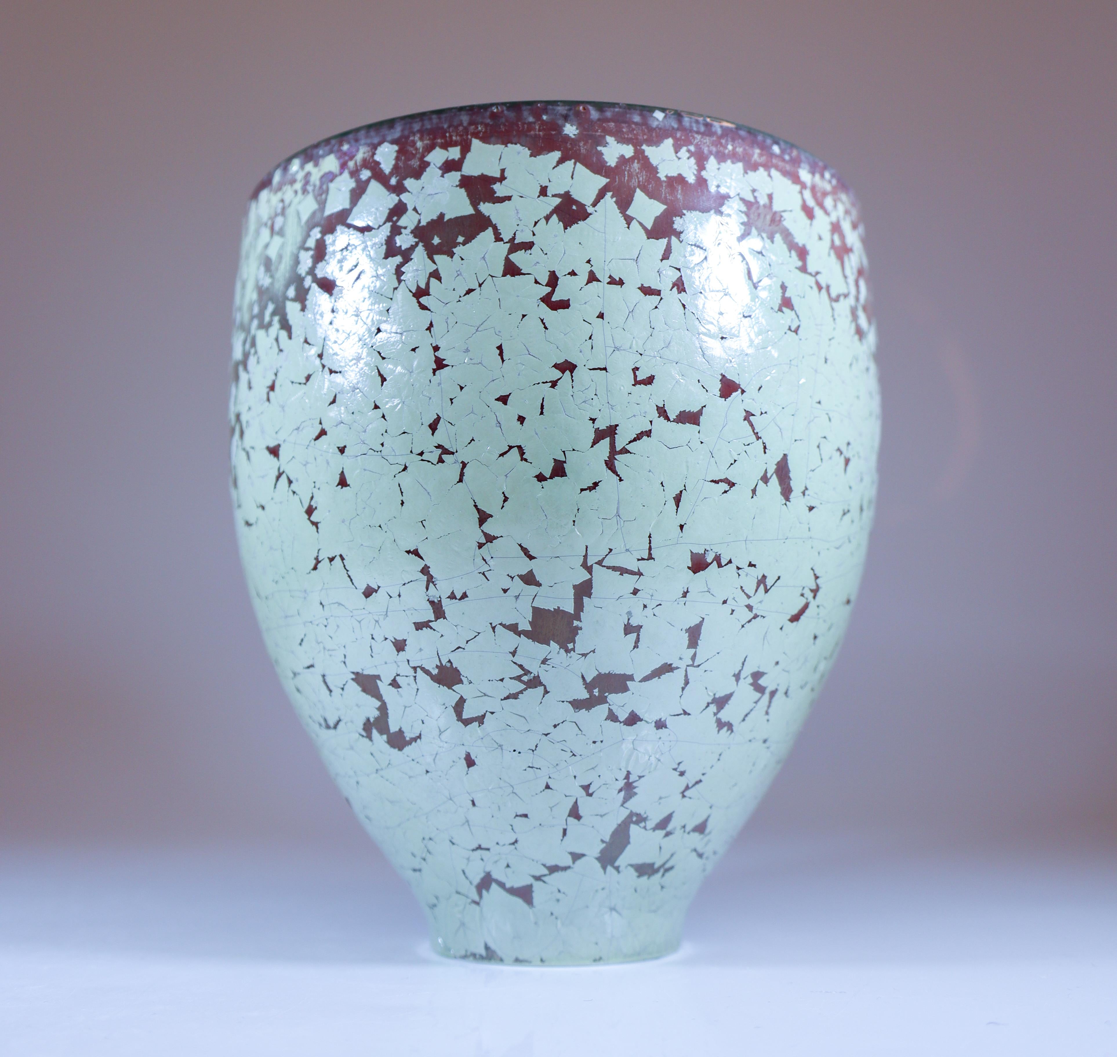 Isak Isaksson Stunnig Copo de nieve Esmalte cristalino Artista contemporáneo en venta 2