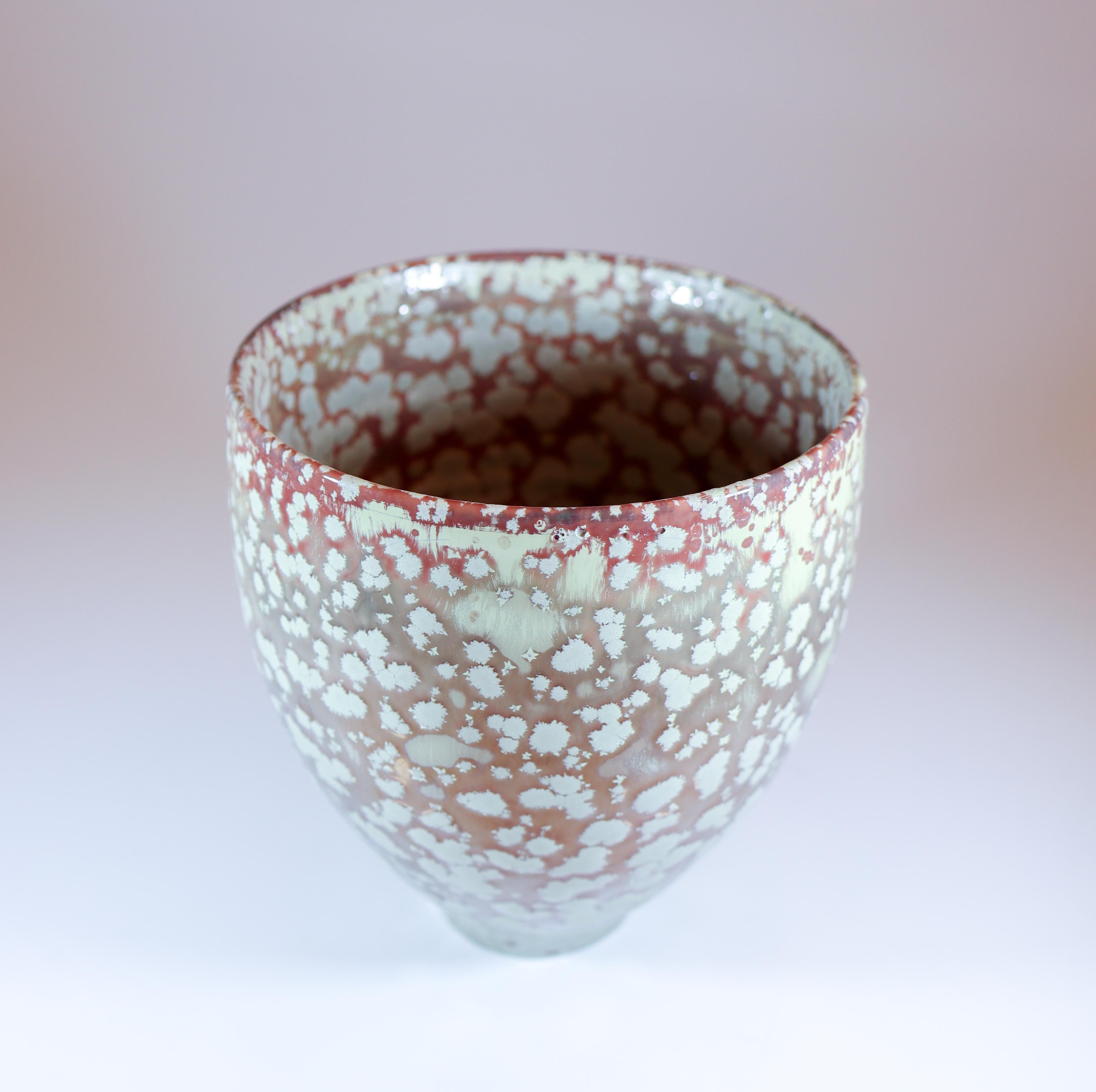 Isak Isaksson Stunnig Copo de nieve Esmalte cristalino Artista contemporáneo Siglo XXI y contemporáneo en venta