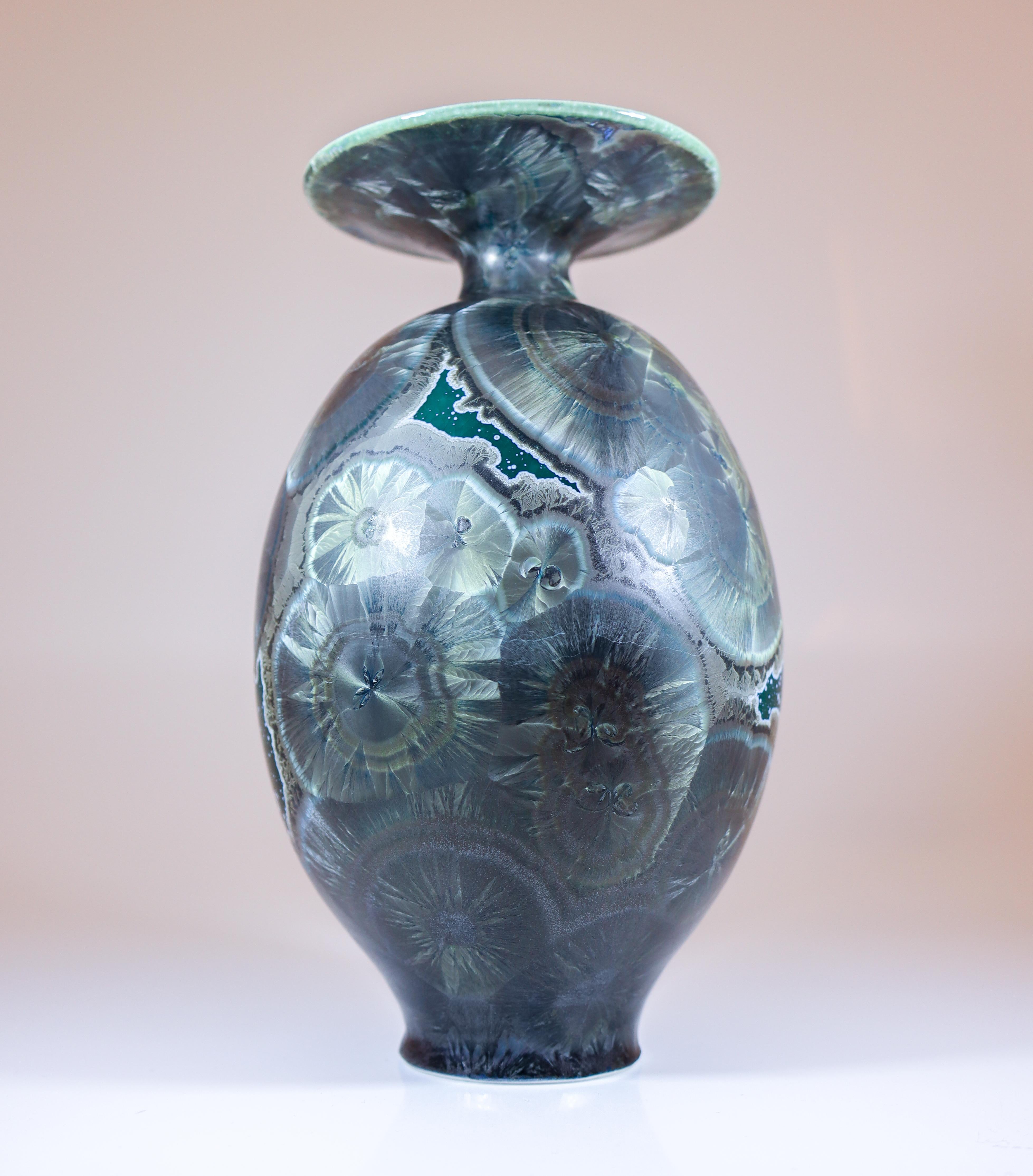 Isak Isaksson Stunning Green Ceramic Vase Crystalline Glaze Contemporary Artist In Excellent Condition For Sale In Stockholm, SE