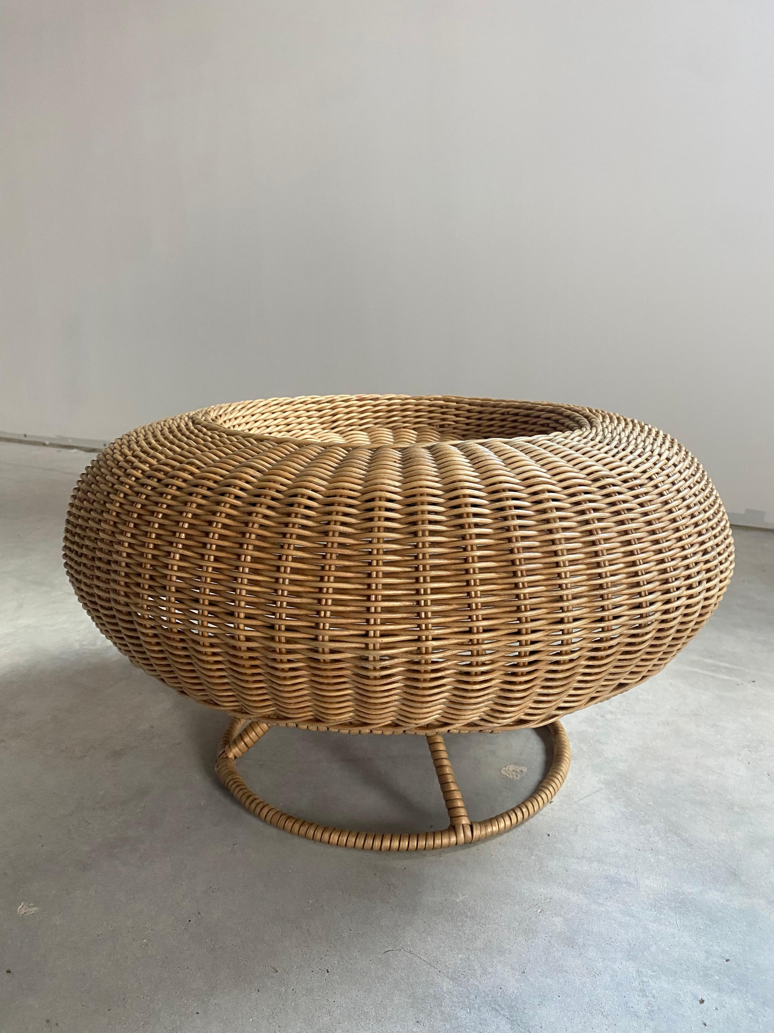 Metal Isamu Kenmochi for Yamakawa Rattan Stools, A Pair For Sale