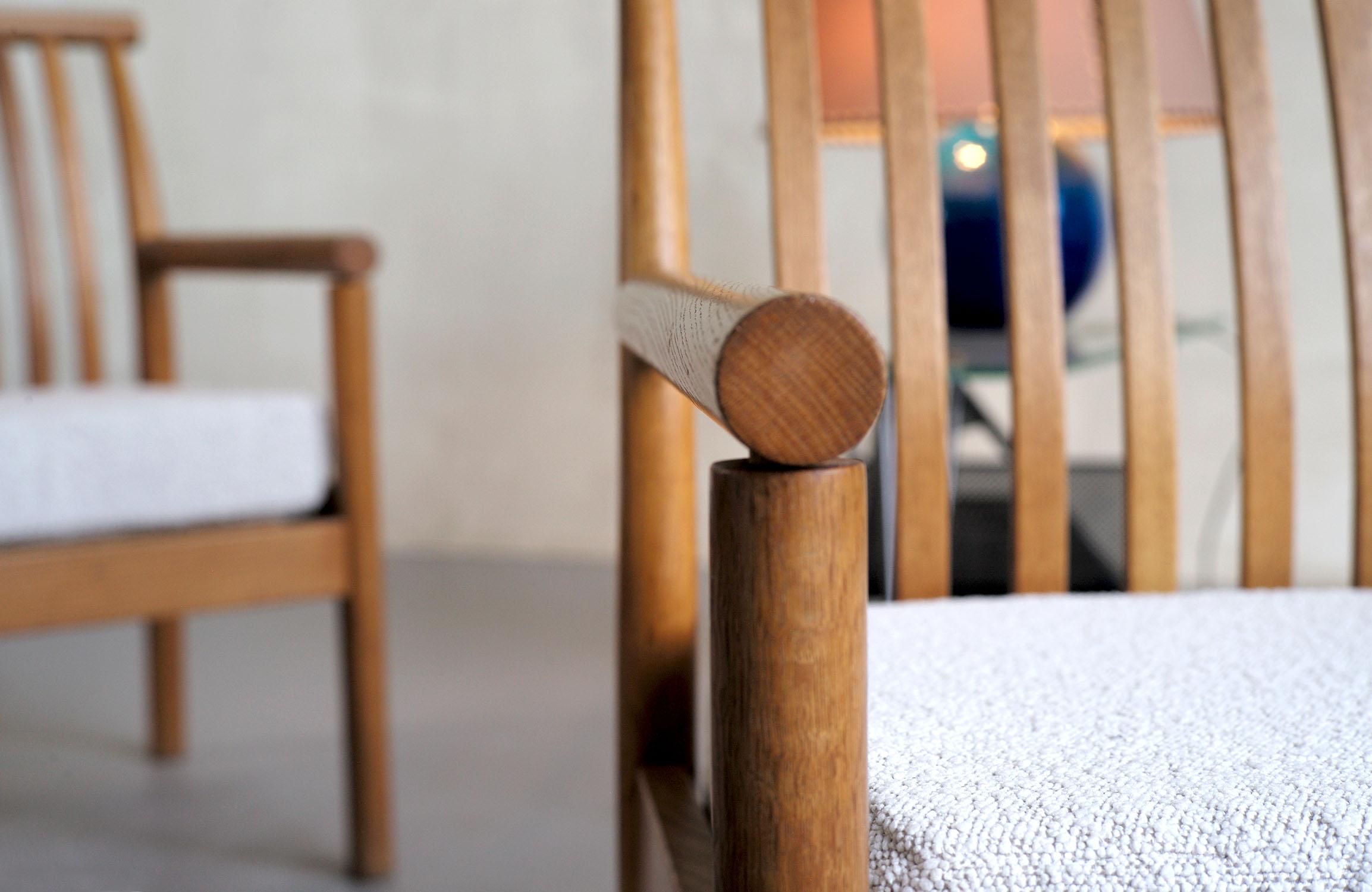 Isamu Kenmochi, Coppia di poltrone curve in Oak, Giappone, 1960 in vendita 5