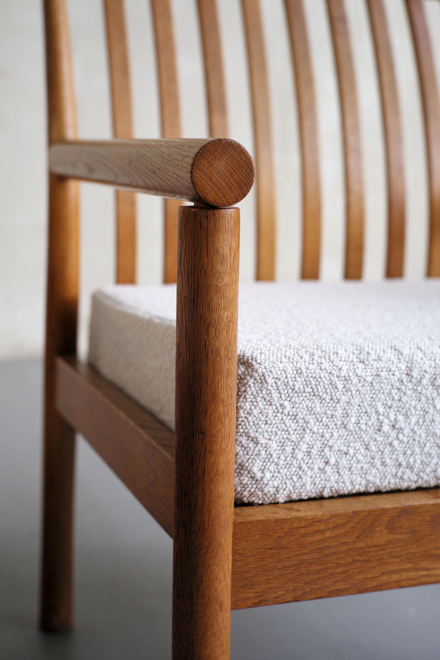 Tessile Isamu Kenmochi, Coppia di poltrone curve in Oak, Giappone, 1960 in vendita