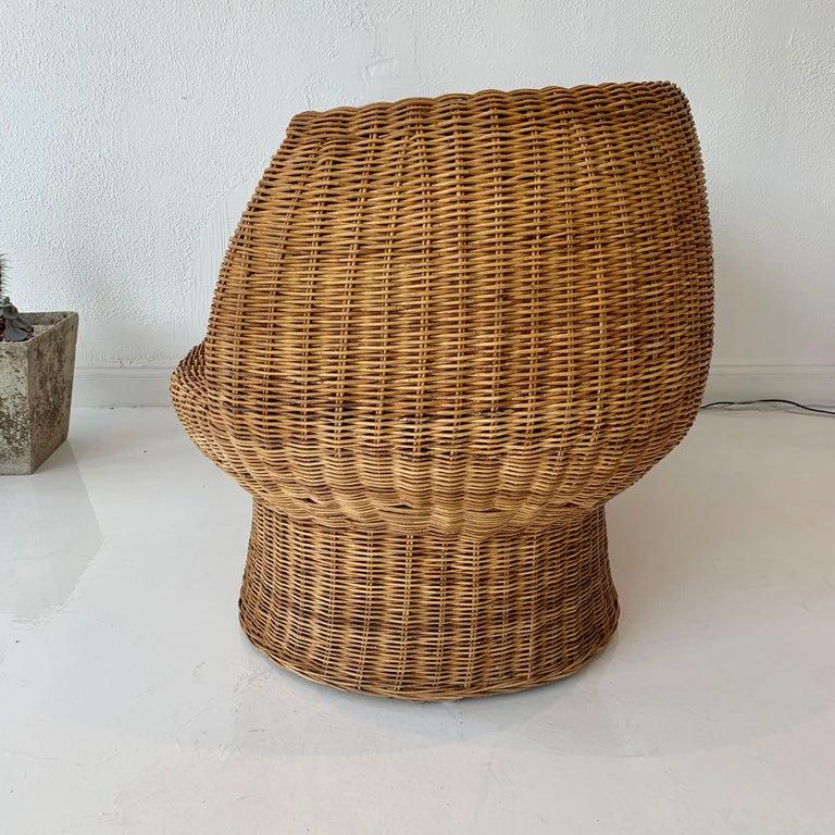 Isamu Kenmochi Sculptural Wicker Settee In Good Condition For Sale In Los Angeles, CA