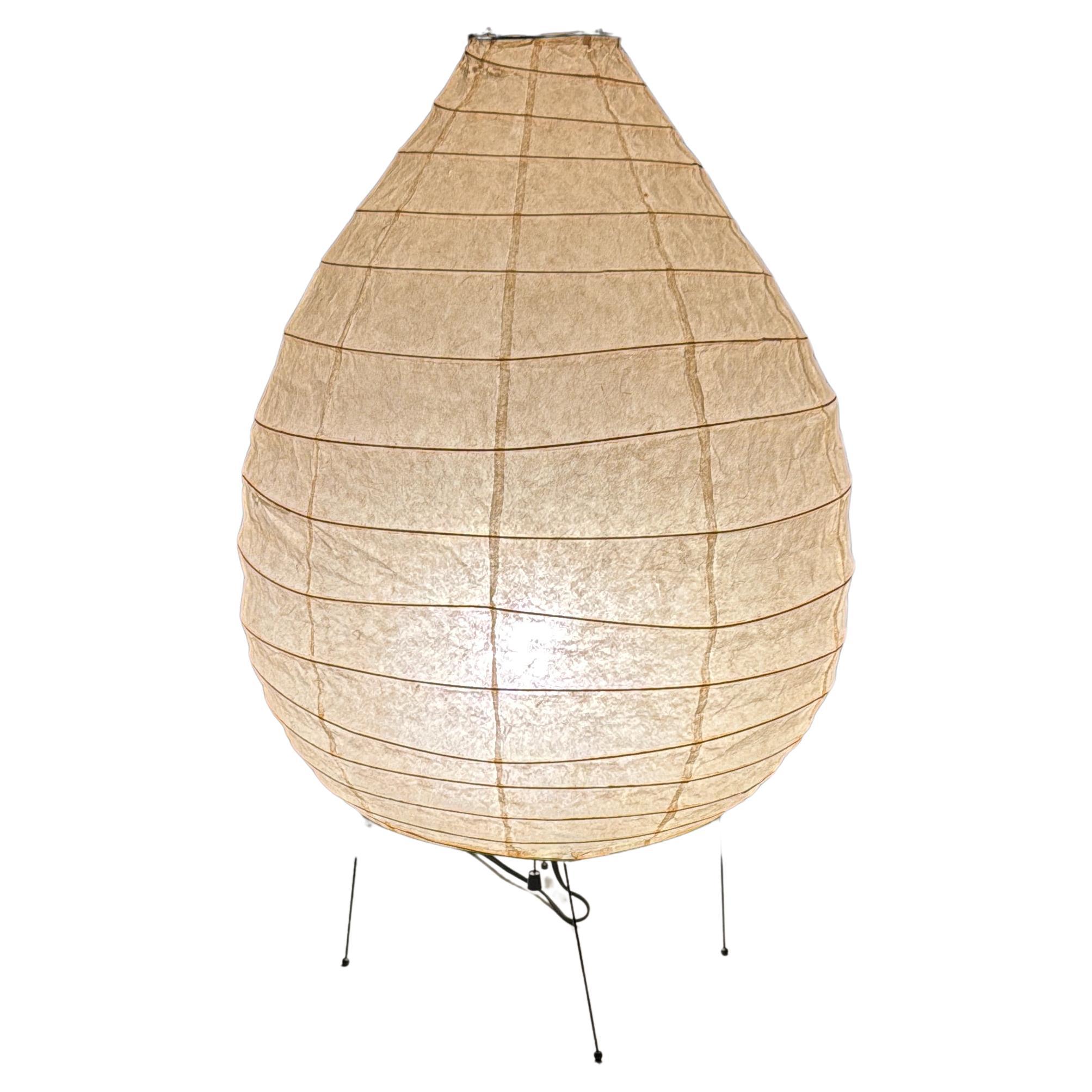 Escultura Akari Light de Isamu Noguchi