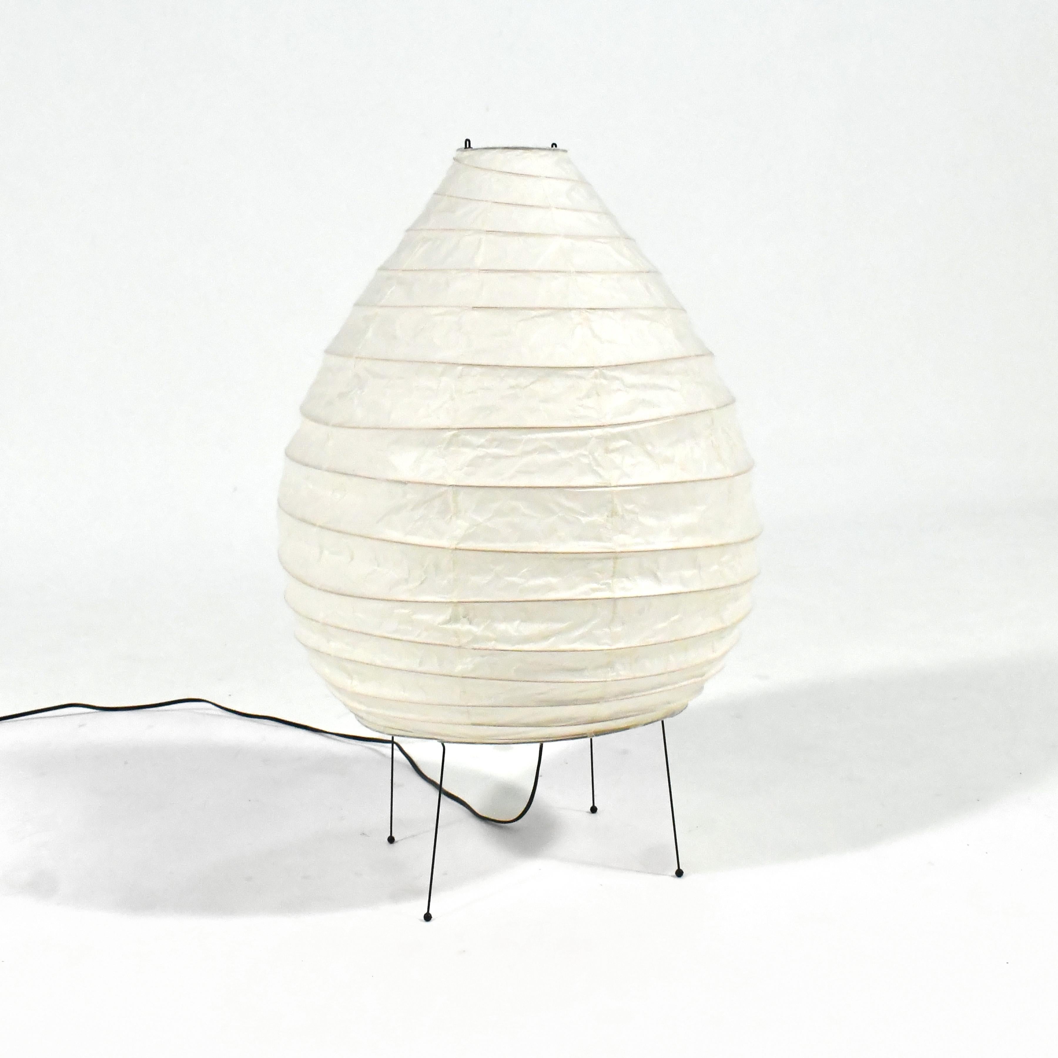 Bamboo Isamu Noguchi 22N Akari Light Sculpture For Sale