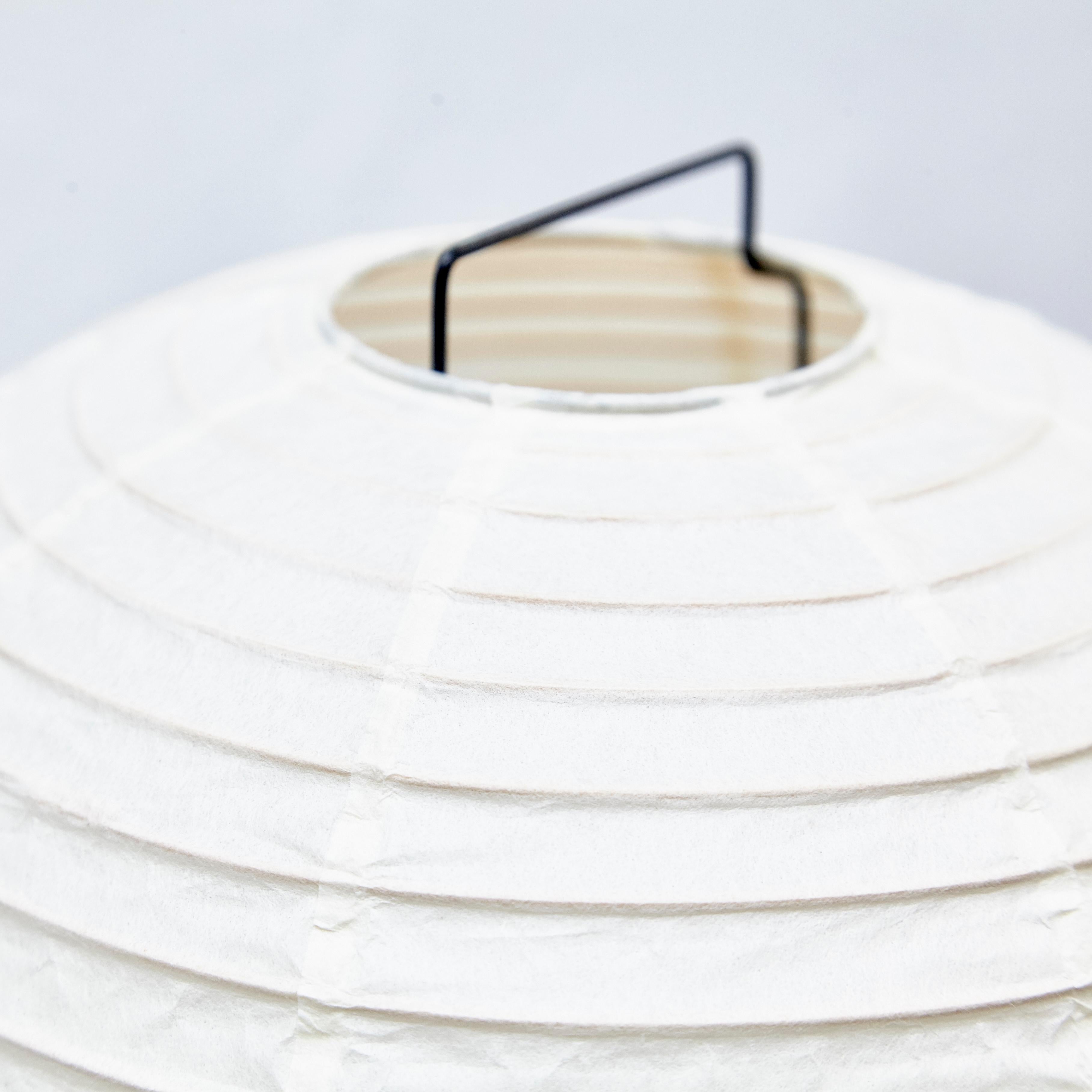 Japanese Isamu Noguchi Mid Century Modern 24N Paper Floor Akari Stamped Lamp