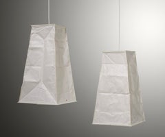 Isamu Noguchi air of Akari Pendant Light sculptures model V2