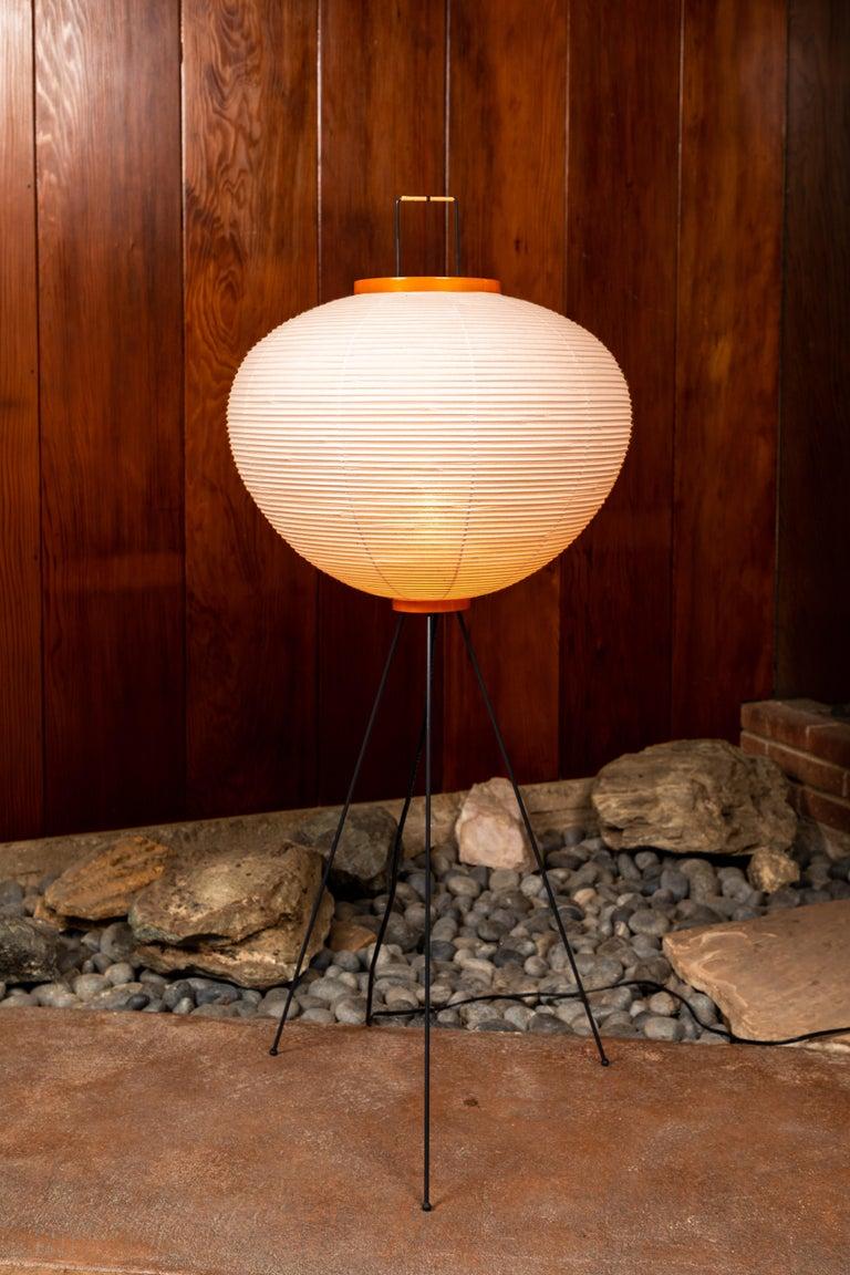 Isamu Noguchi Akari 10A Floor Lamp with Stamped Signature For Sale 2