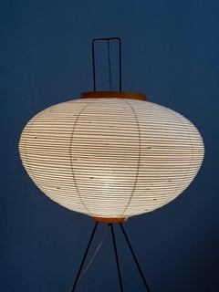 Isamu Noguchi Akari 10A Floor Lamp, Bamboo & Washi Paper, Japan, 1990