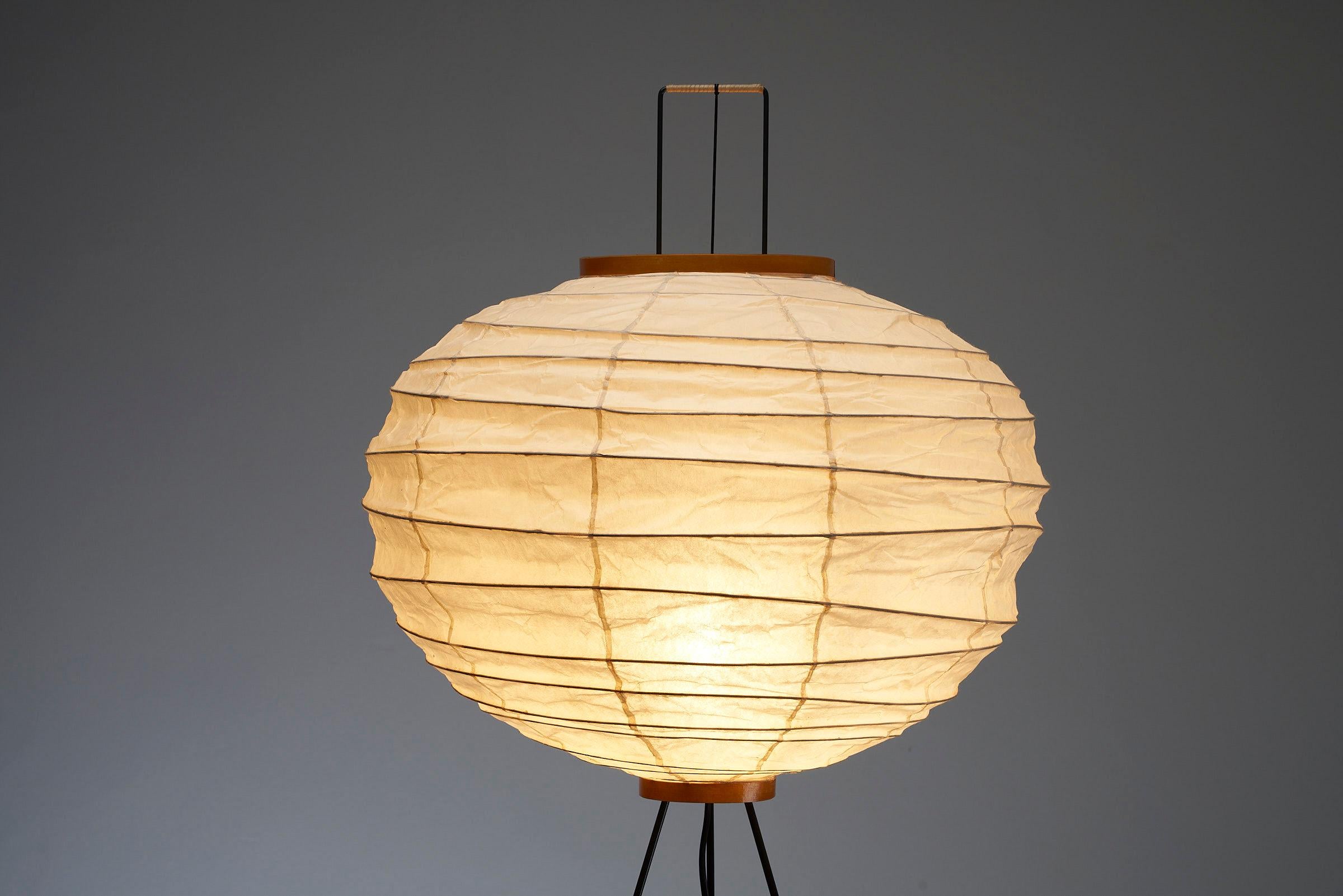 Milieu du XXe siècle Rare Akari 10DA d'Isamu Noguchi pour Ozeki 1951, 1ère édition en vente