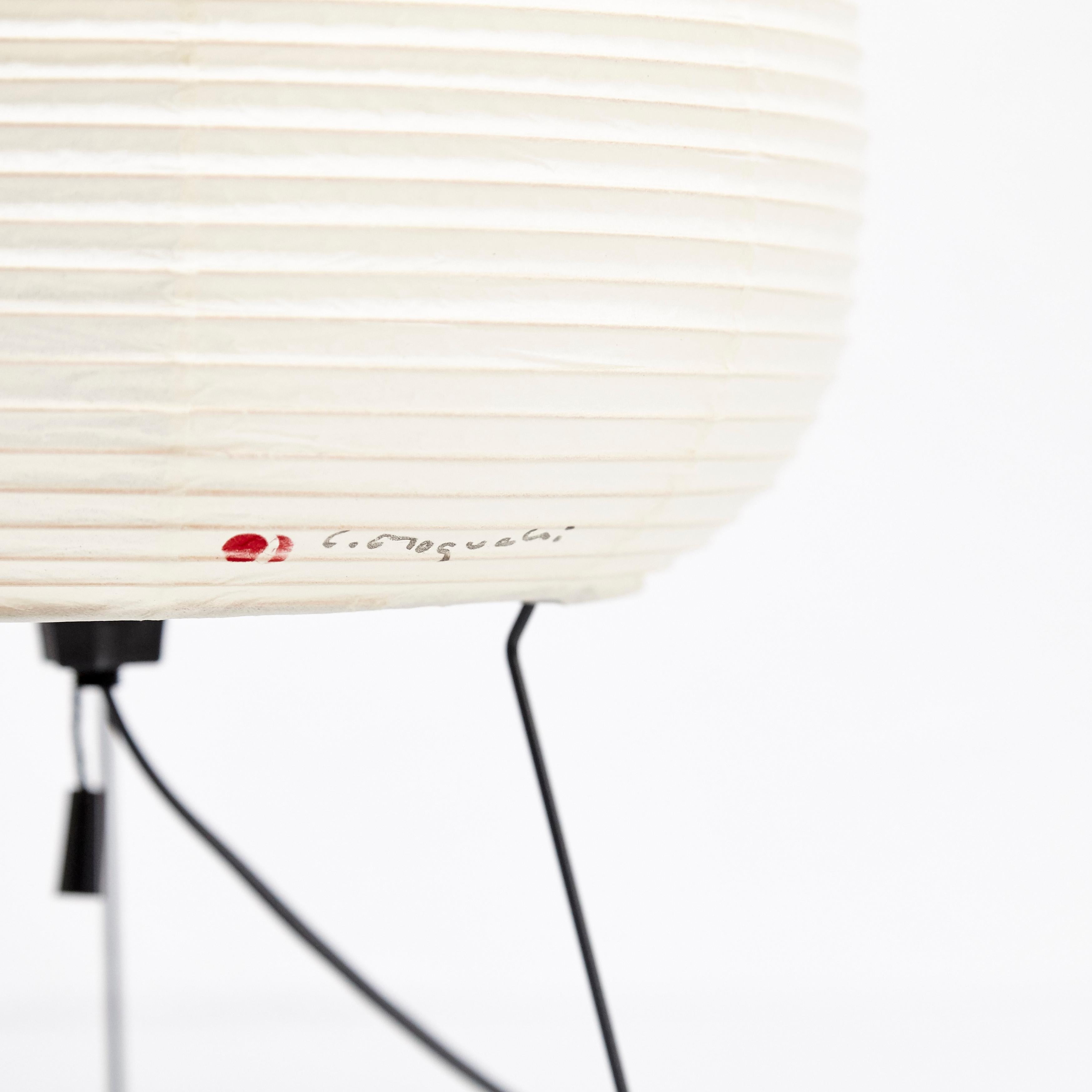 Japanese Isamu Noguchi Mid Century Modern Akari 1A table Lamp