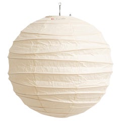 Lampada a sospensione Isamu Noguchi Akari 45D: Eleganza giapponese senza tempo