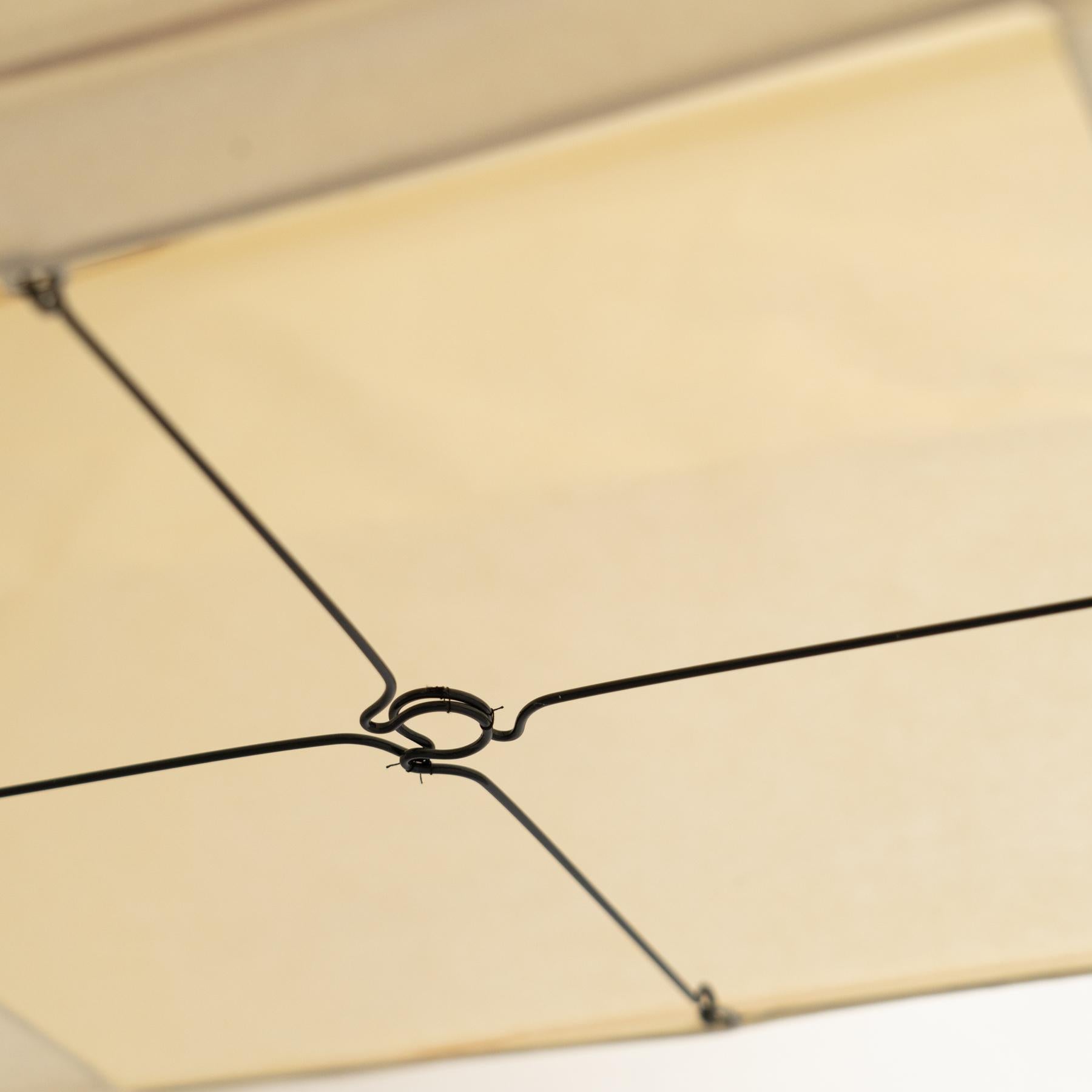 Isamu Noguchi Akari Ceiling Lamp 30P: Timeless Elegance in Illumination For Sale 3