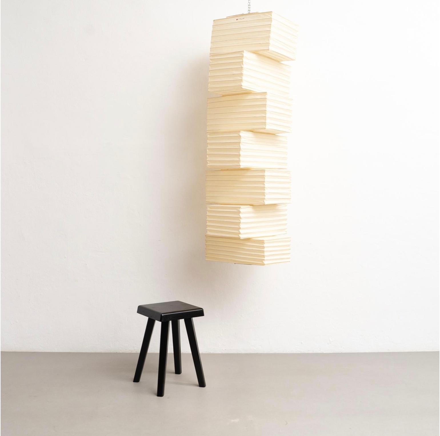 Isamu Noguchi Akari Ceiling Lamp 36N: A Masterpiece of Light and Design For Sale 5