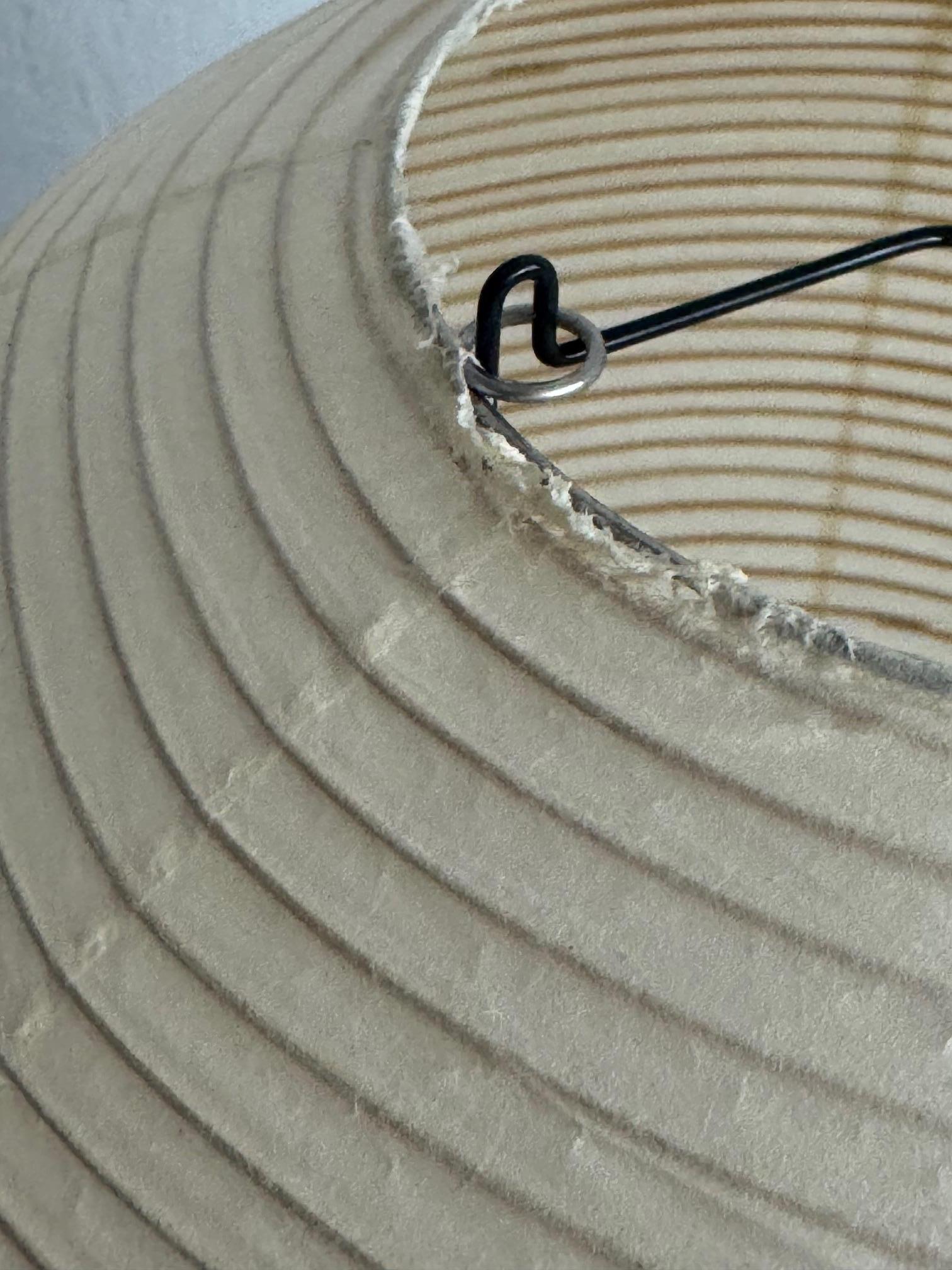 Isamu Noguchi Lampe de plafond Akari Model No 30A Akari Abîmé - En vente à Barcelona, Barcelona