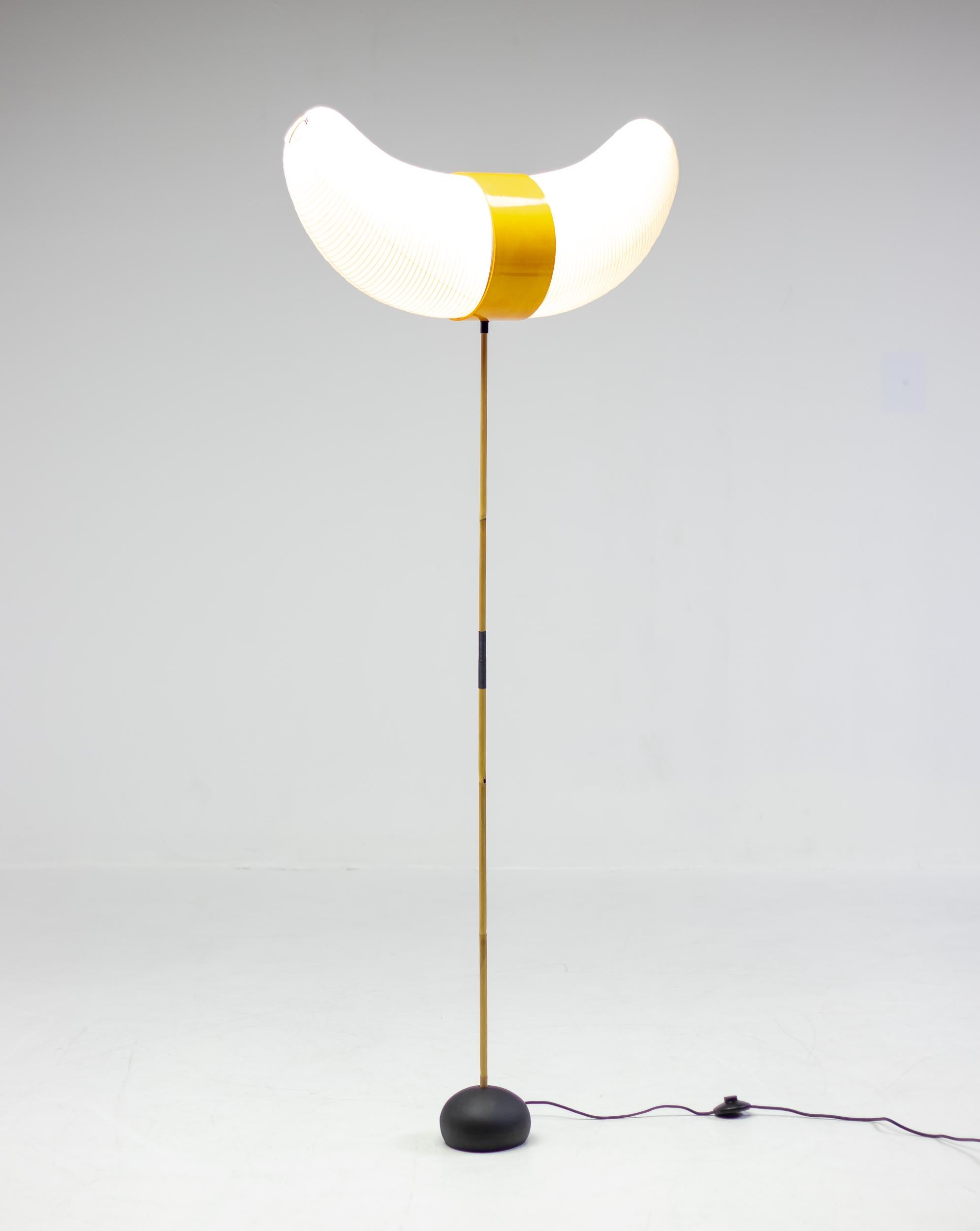 Isamu Noguchi Akari: Stehlampe BB3-33S im Angebot 3