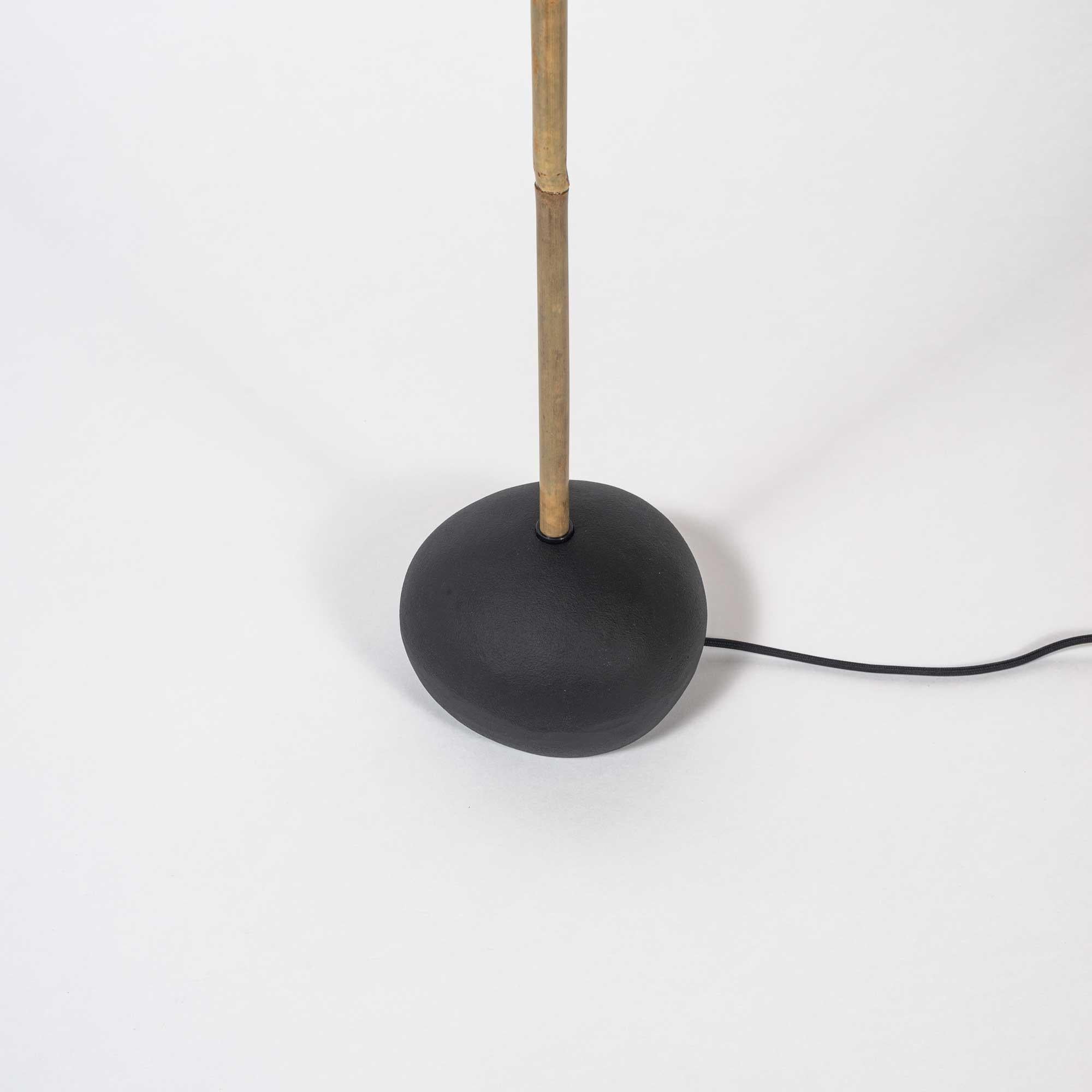 Contemporary Isamu Noguchi Akari Floor Lamp BB3-33S
