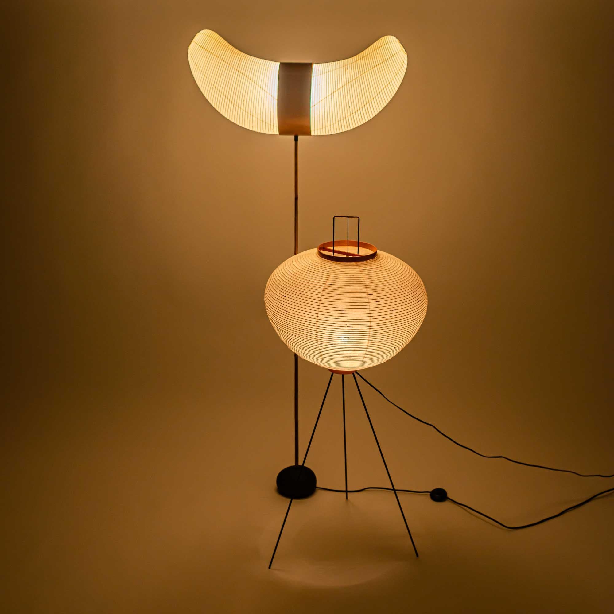 Steel Isamu Noguchi Akari Floor Lamp BB3-33S For Sale