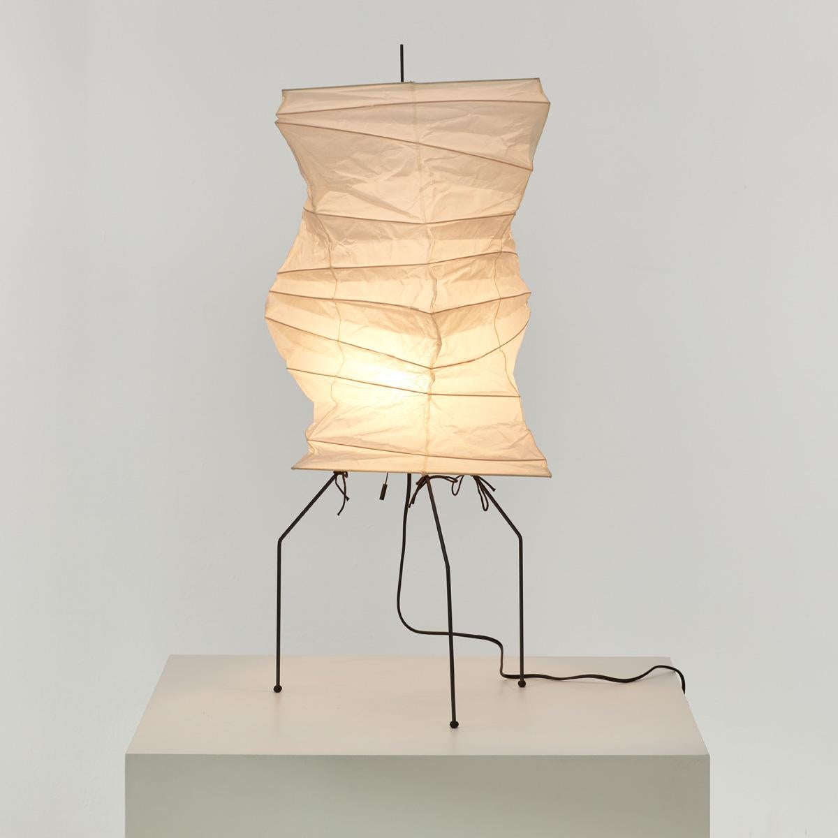 Swiss Isamu Noguchi Akari Lamp