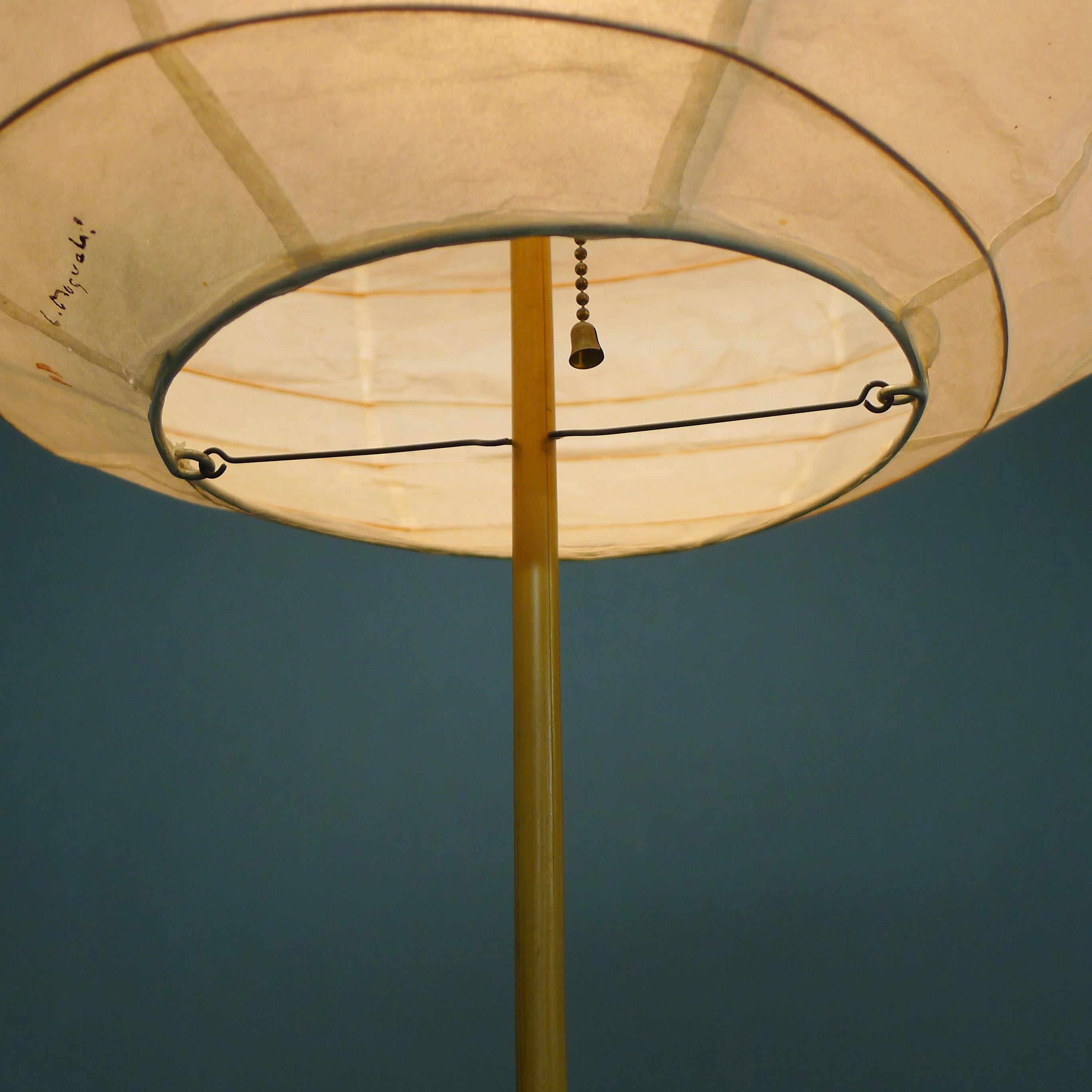 Isamu Noguchi, Akari Light Sculpture / Floor Lamp,  model BB3-55DD In Good Condition In Wargrave, Berkshire