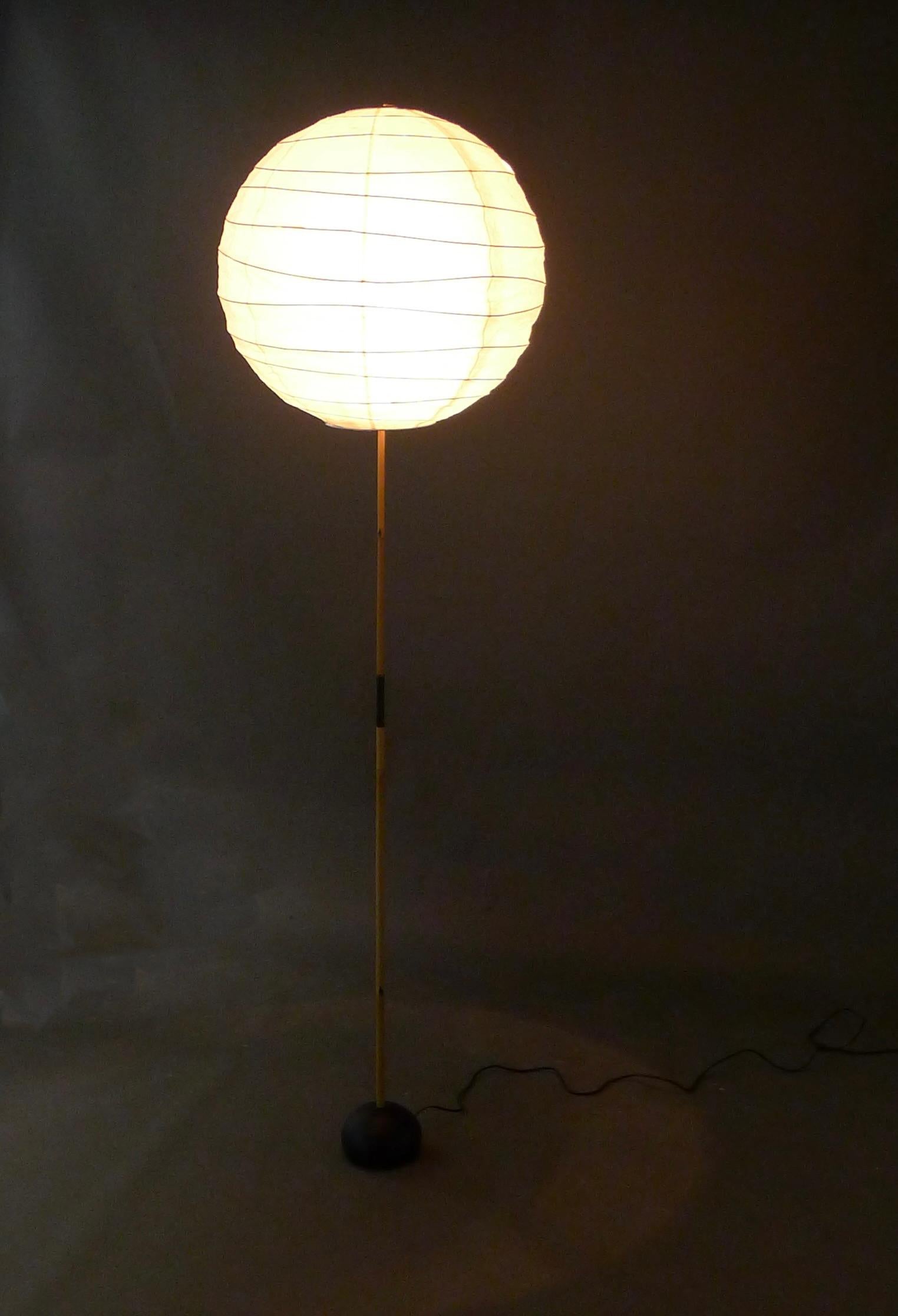 Metal Isamu Noguchi, Akari Light Sculpture / Floor Lamp,  model BB3-55DD