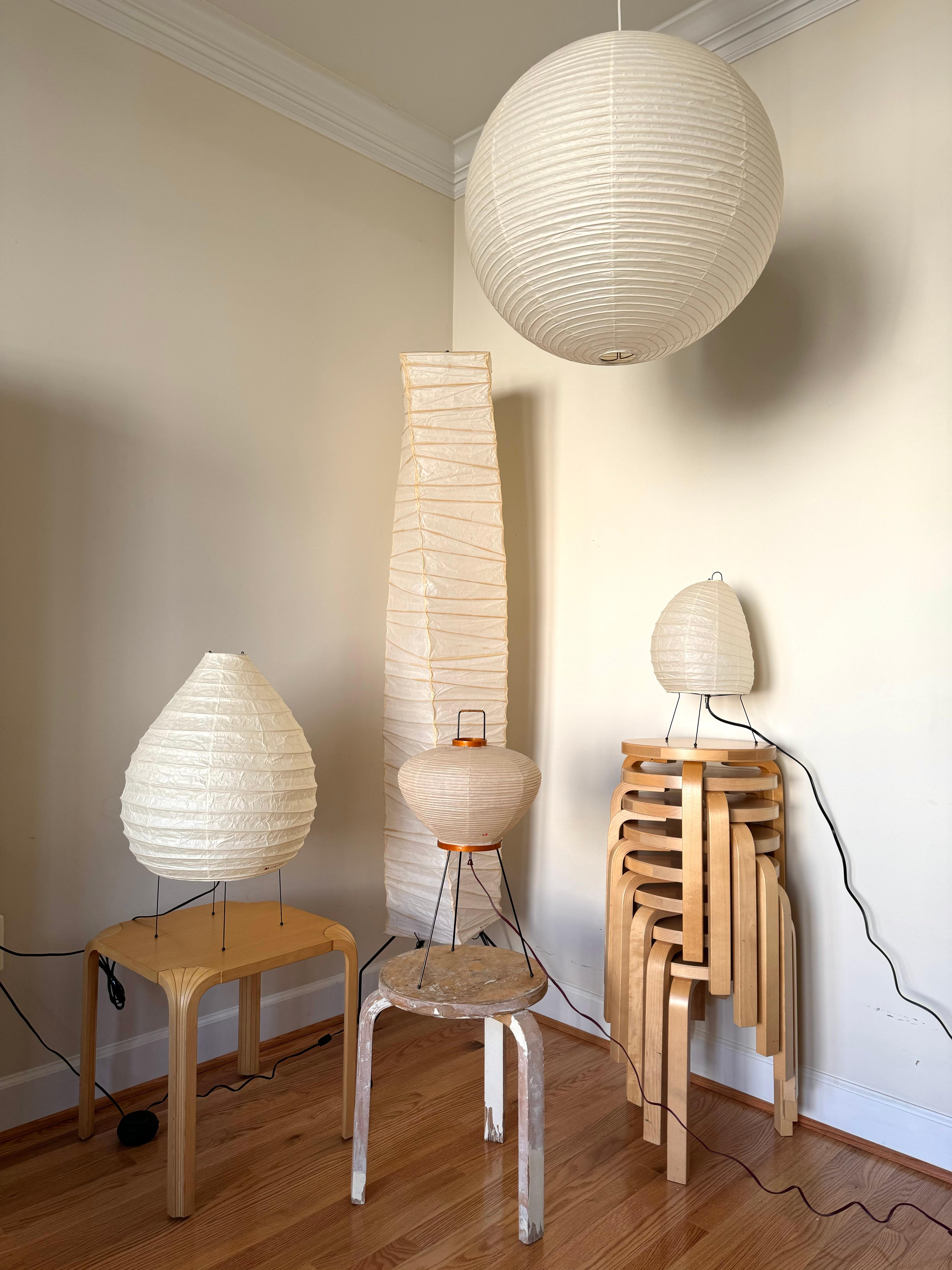 Sculpture lumineuse Isamu Noguchi Akari, Modèle 22N en vente 6