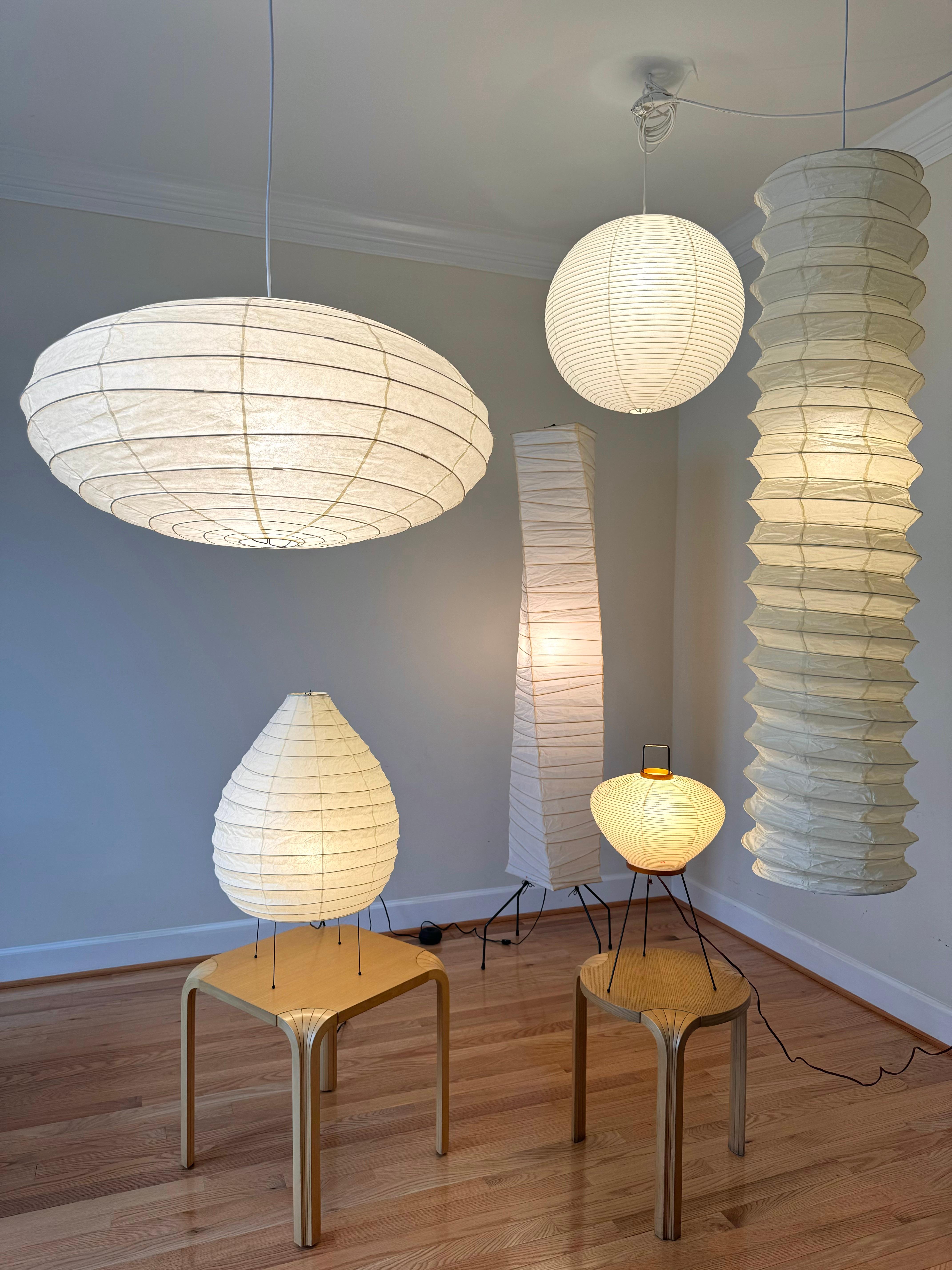 Isamu Noguchi Akari Light Sculpture, Model 22N Table Lamp For Sale 12