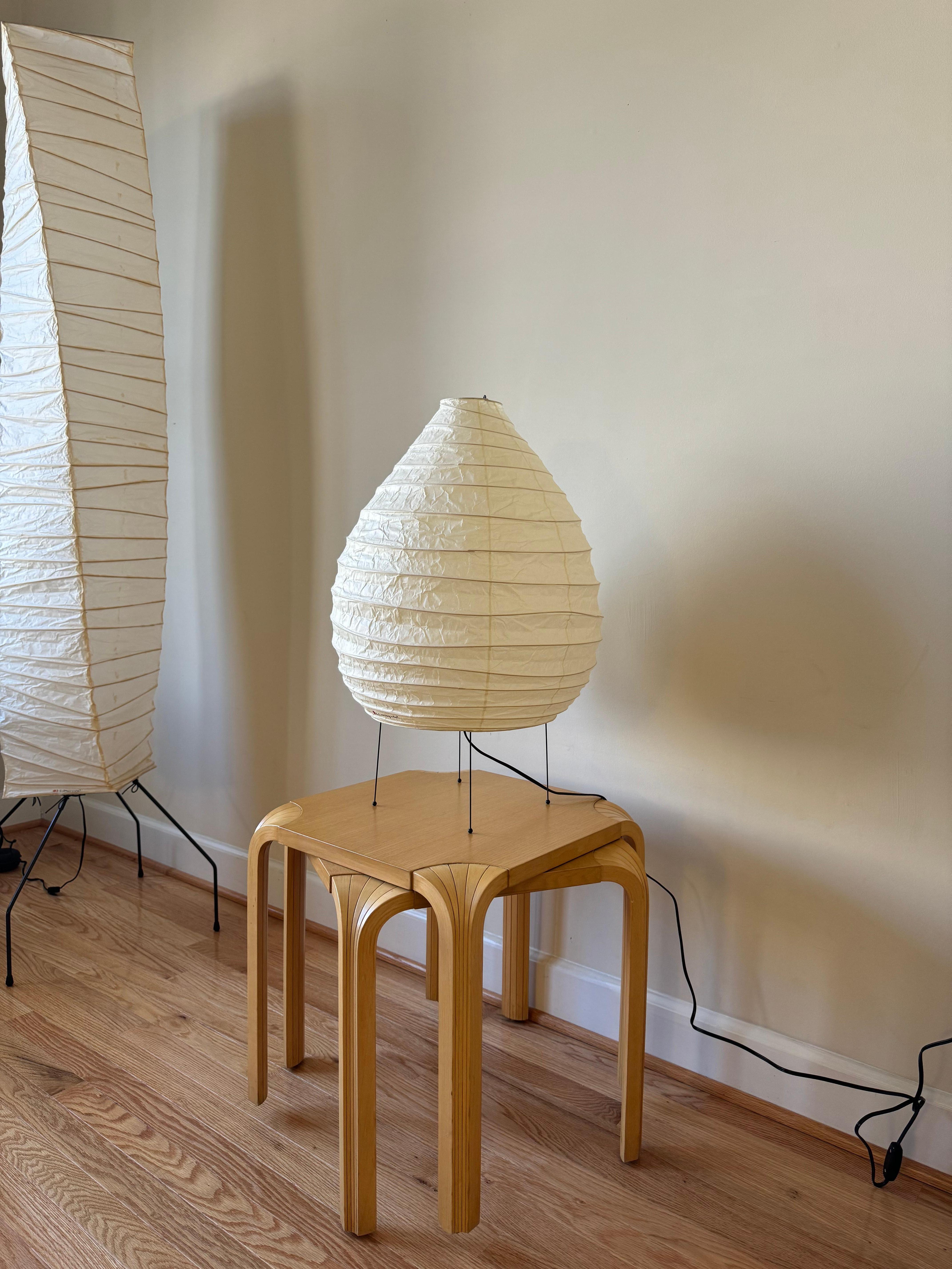 Bamboo Isamu Noguchi Akari Light Sculpture, Model 22N Table Lamp For Sale