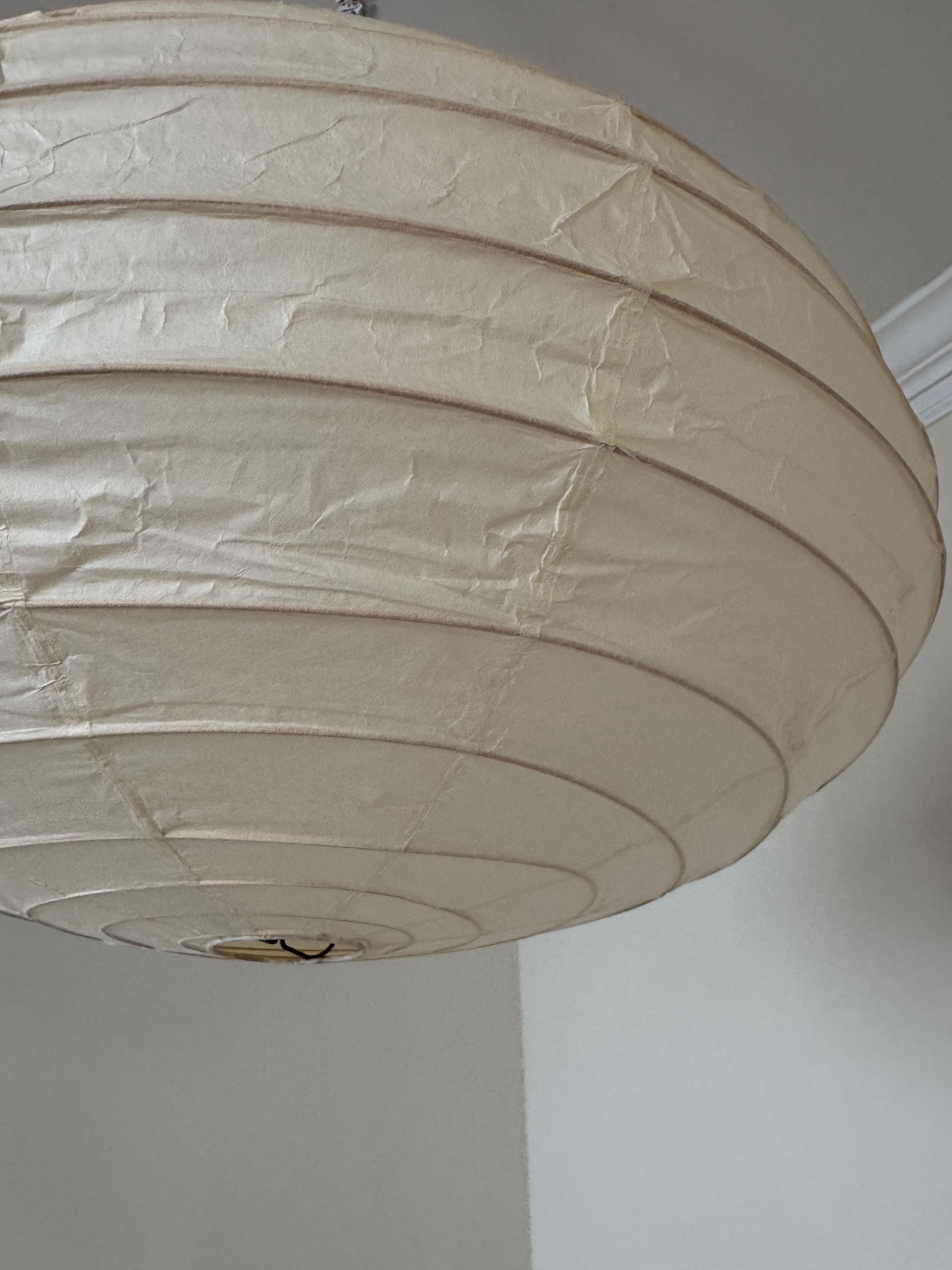 Isamu Noguchi Akari Light Sculpture, Lampada da soffitto modello 50EN 5