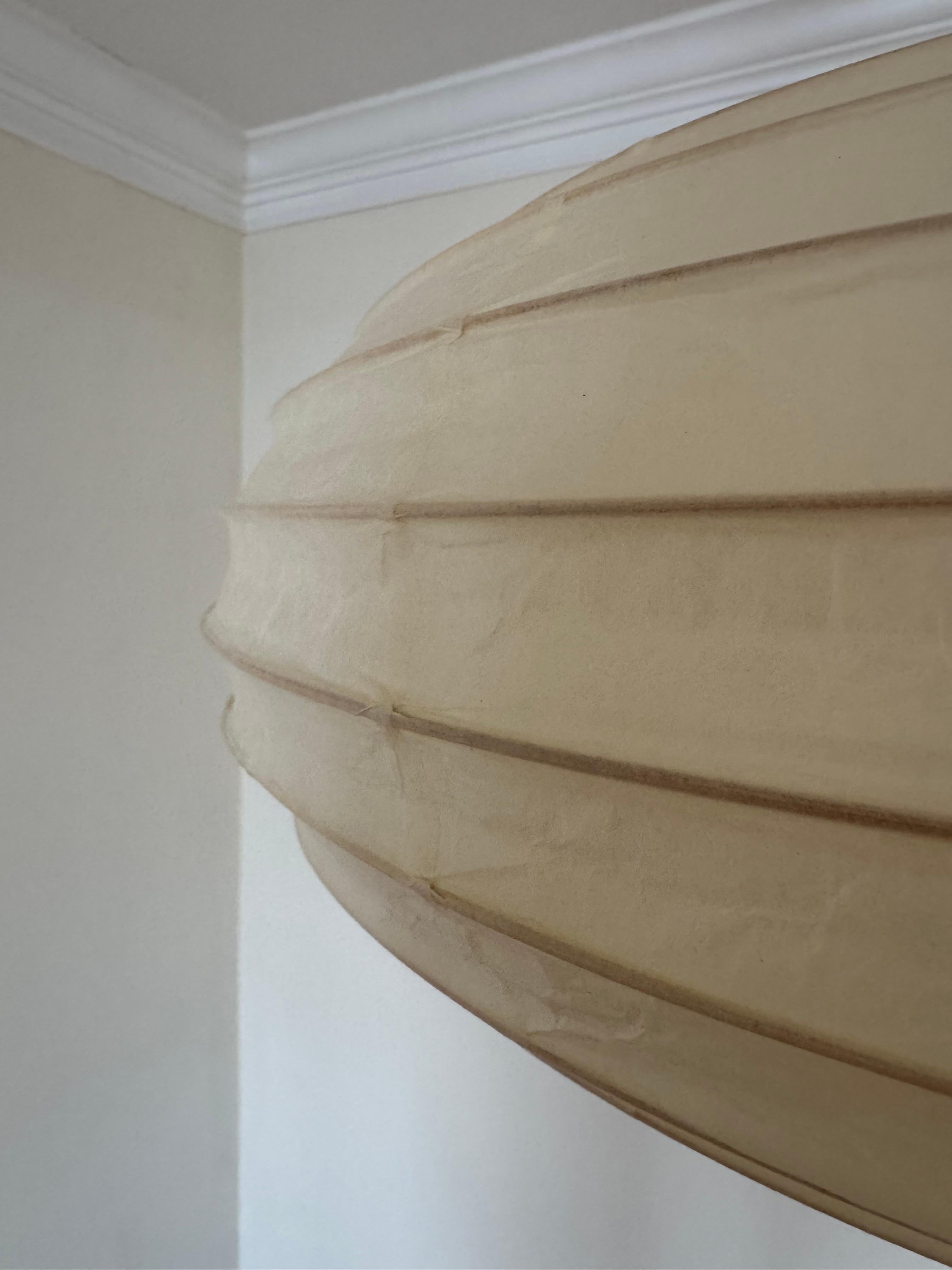 Isamu Noguchi Akari Light Sculpture, Lampada da soffitto modello 50EN 13