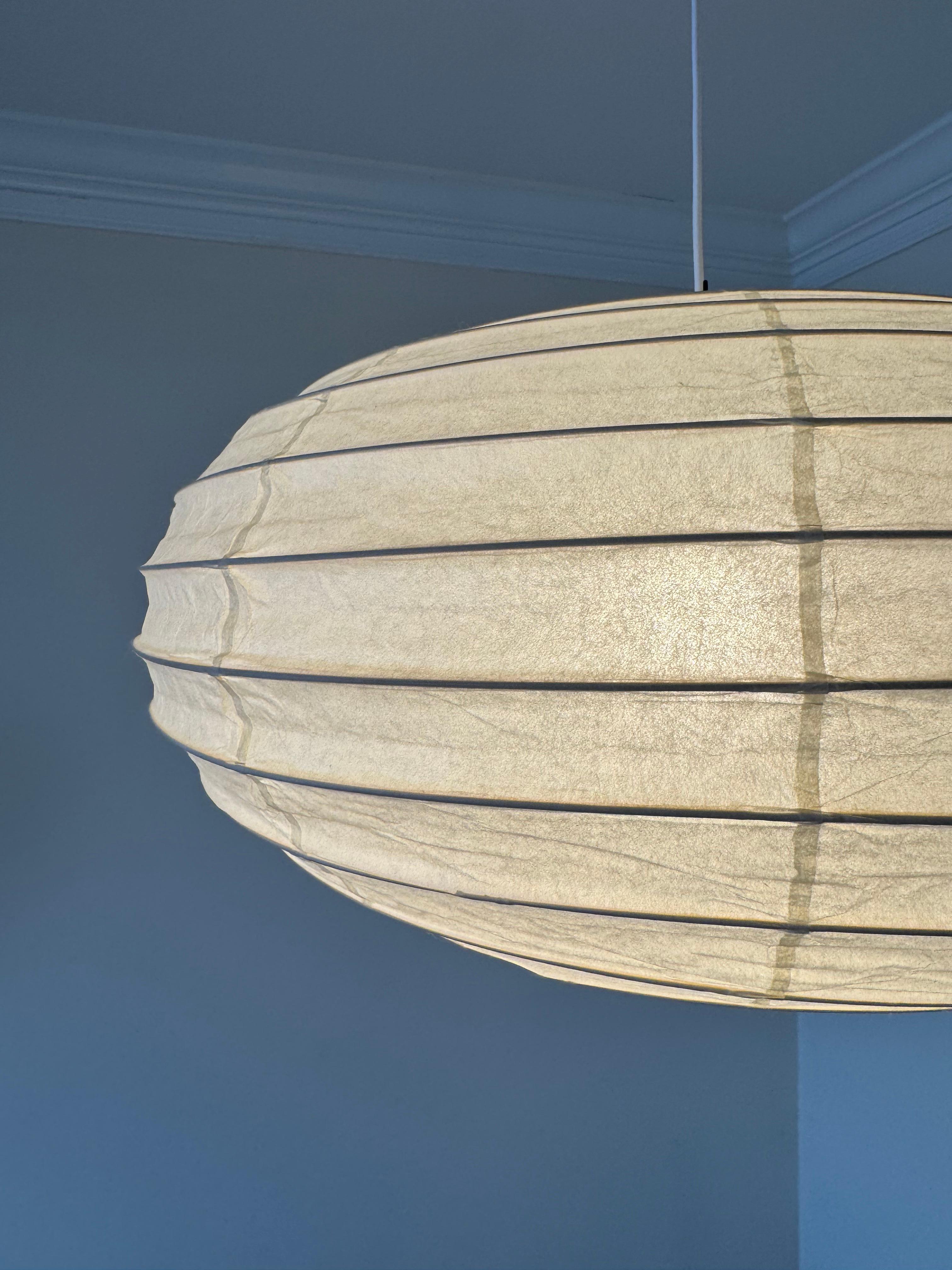 Isamu Noguchi Akari Light Sculpture, Model 50EN Ceiling Lamp In Excellent Condition For Sale In Centreville, VA