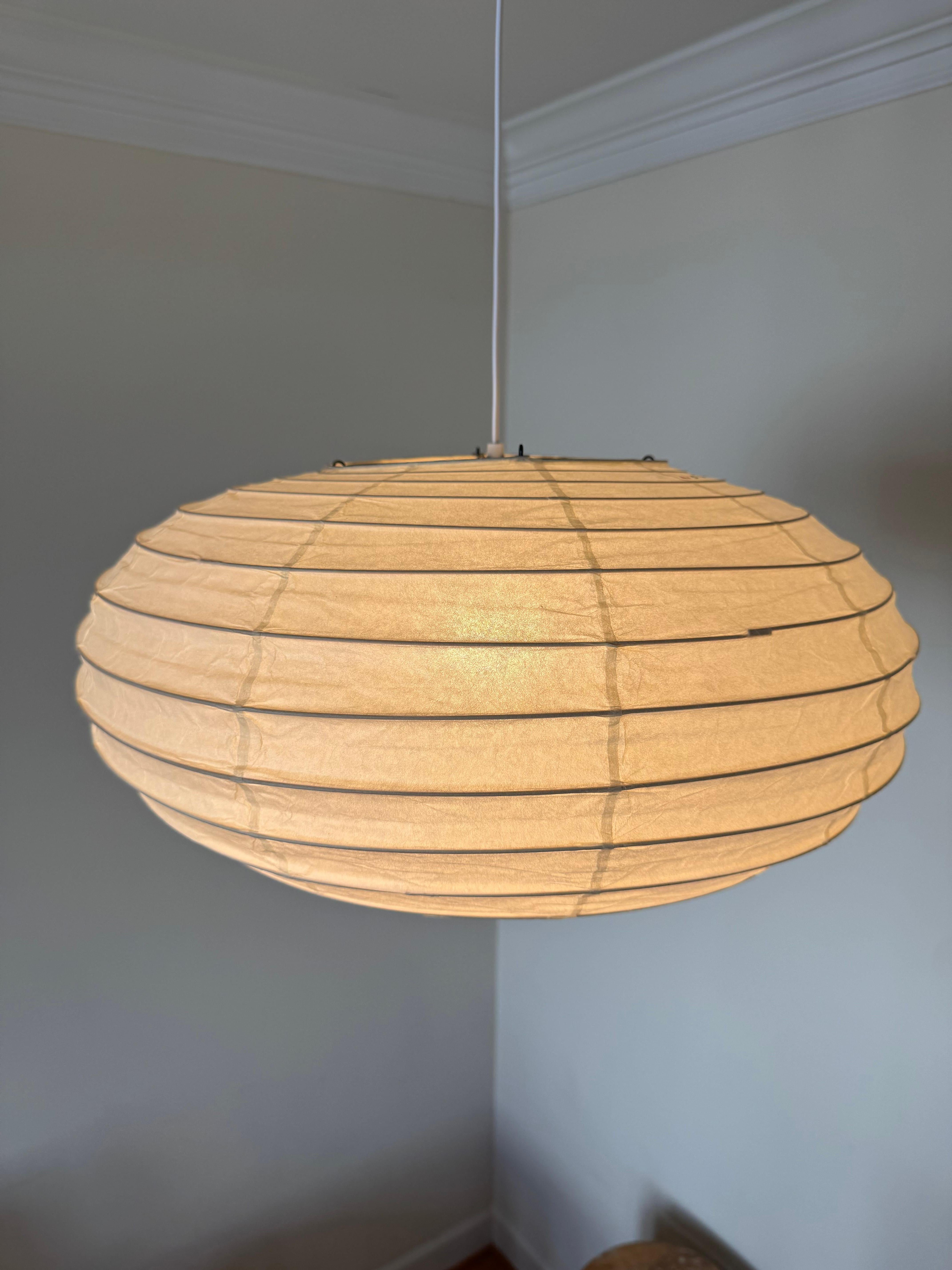 Isamu Noguchi Akari Light Sculpture, Model 50EN Ceiling Lamp For Sale 1