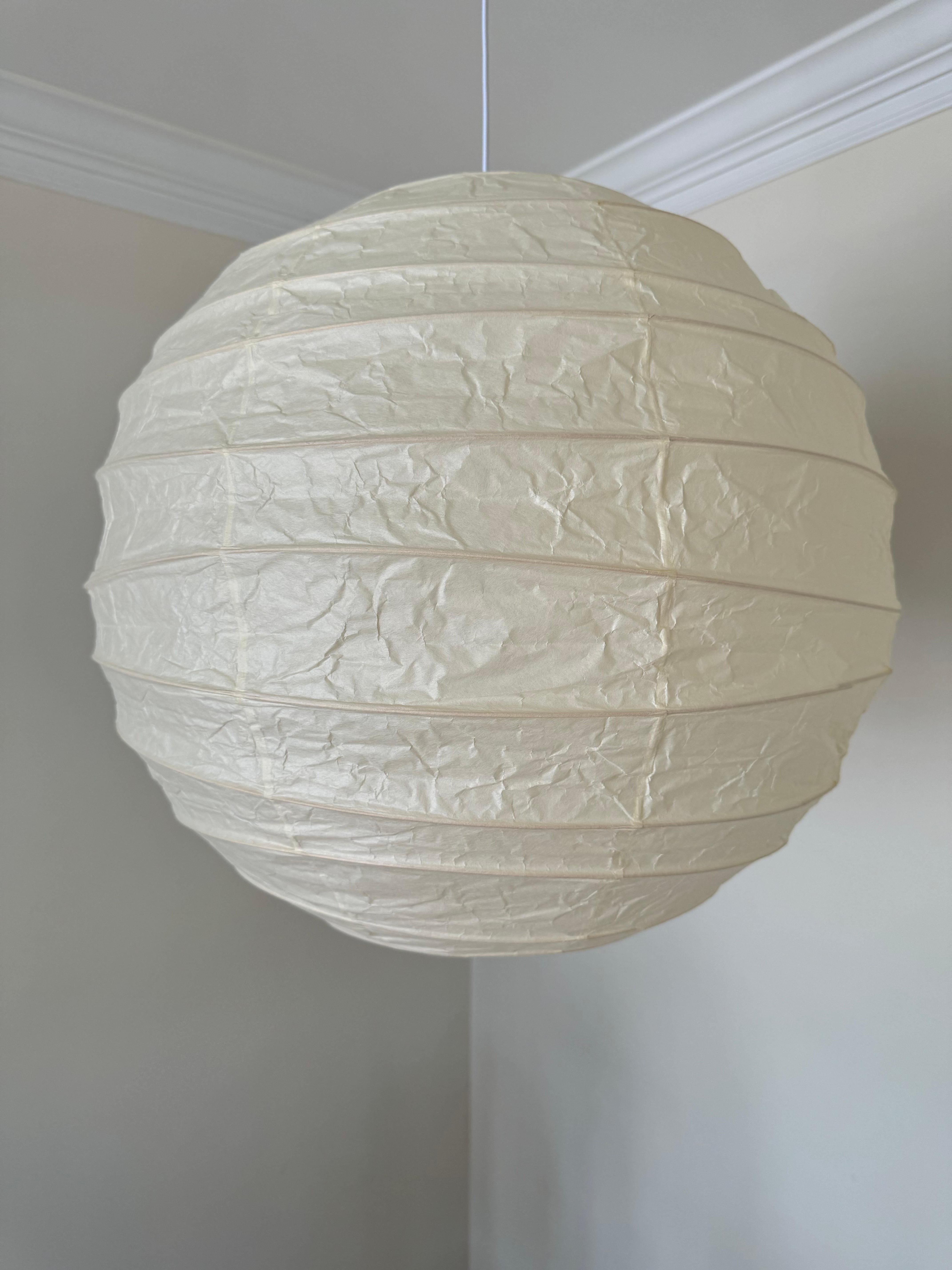 Isamu Noguchi Akari, Lichtskulptur, Modell 55D, Deckenleuchte (Moderne der Mitte des Jahrhunderts)