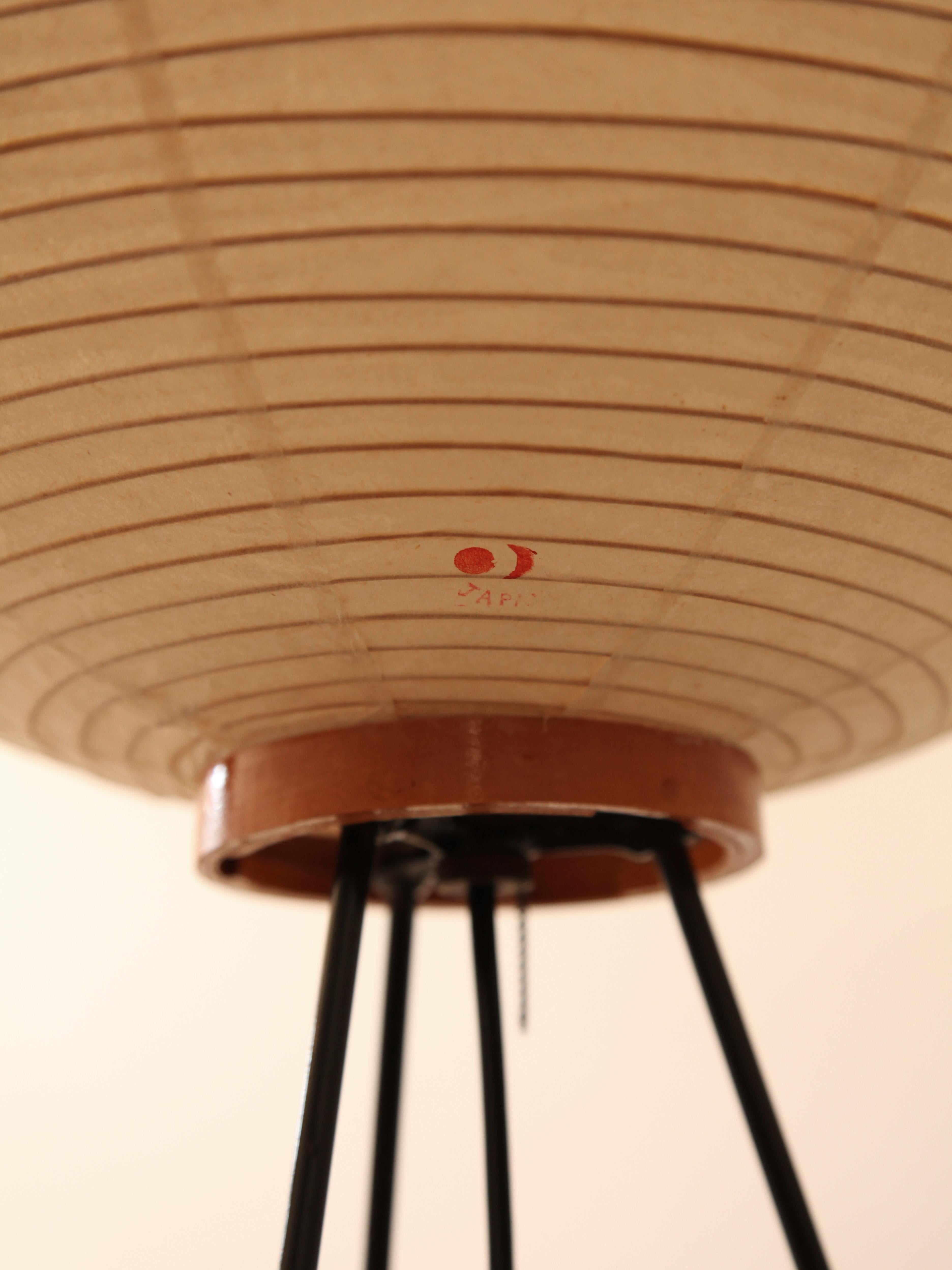 Lampadaire Isamu Noguchi, Akari Mod 10A, vers les années 1960 Excellent état à Brooklyn, NY