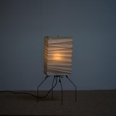 Isamu Noguchi Akari Table Lamp UF1-XN