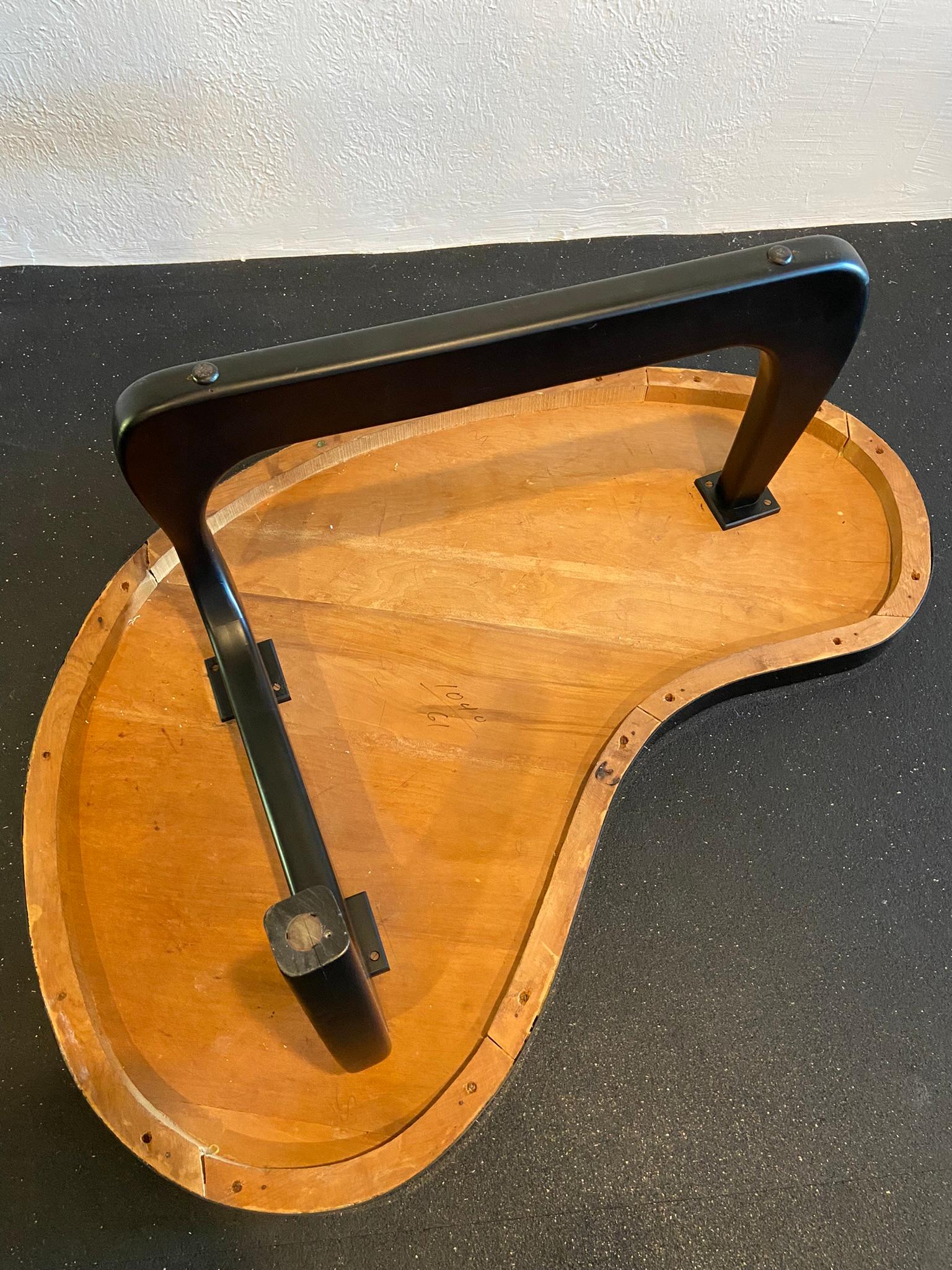 Isamu Noguchi Style Biomorphic Coffee Table In Good Condition For Sale In West Palm Beach, FL
