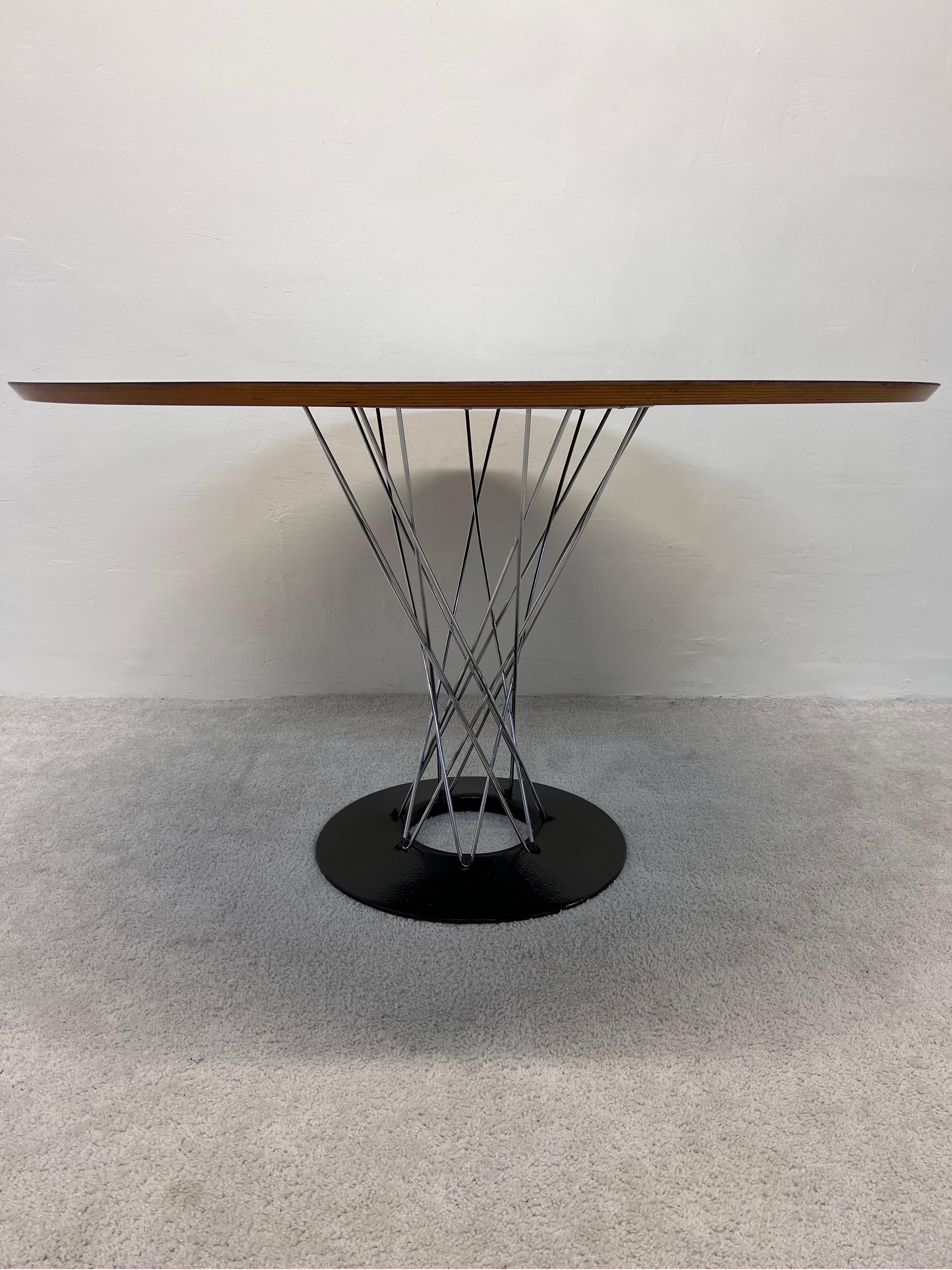 Isamu Noguchi Cyclone Dining Table with White Laminate Top for Knoll, 1971 In Good Condition In Miami, FL
