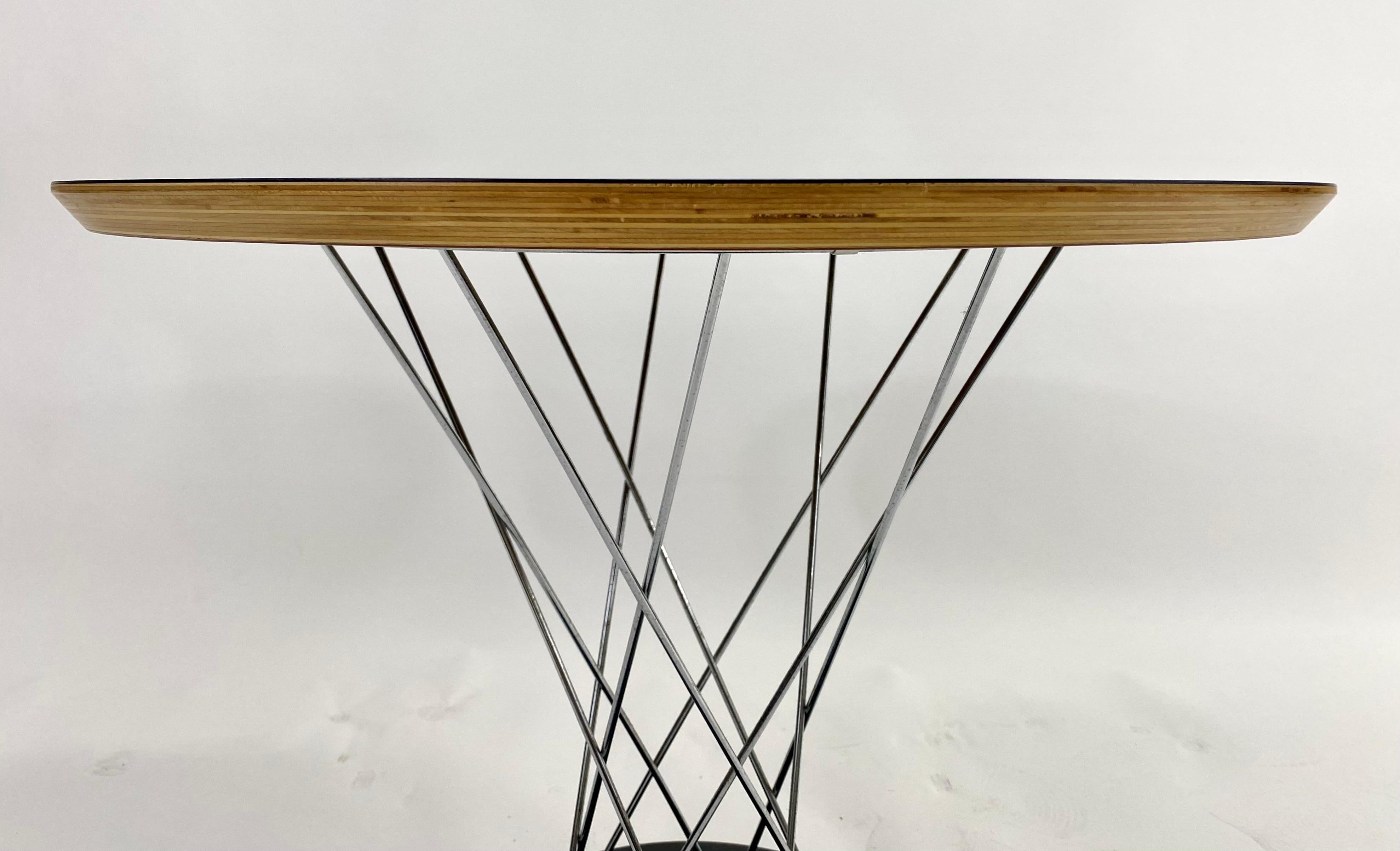 Isamu Noguchi Cyclone End Table for Knoll, MCM Black Laminate and Chrome, Signed In Good Condition In Plainview, NY