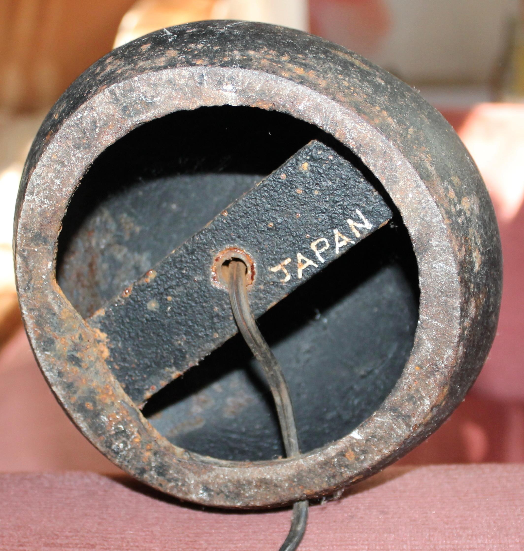 Isamu Noguchi Early Akari BB3 Lámpara de pie de bambú y hierro en Bueno estado para la venta en Sharon, CT