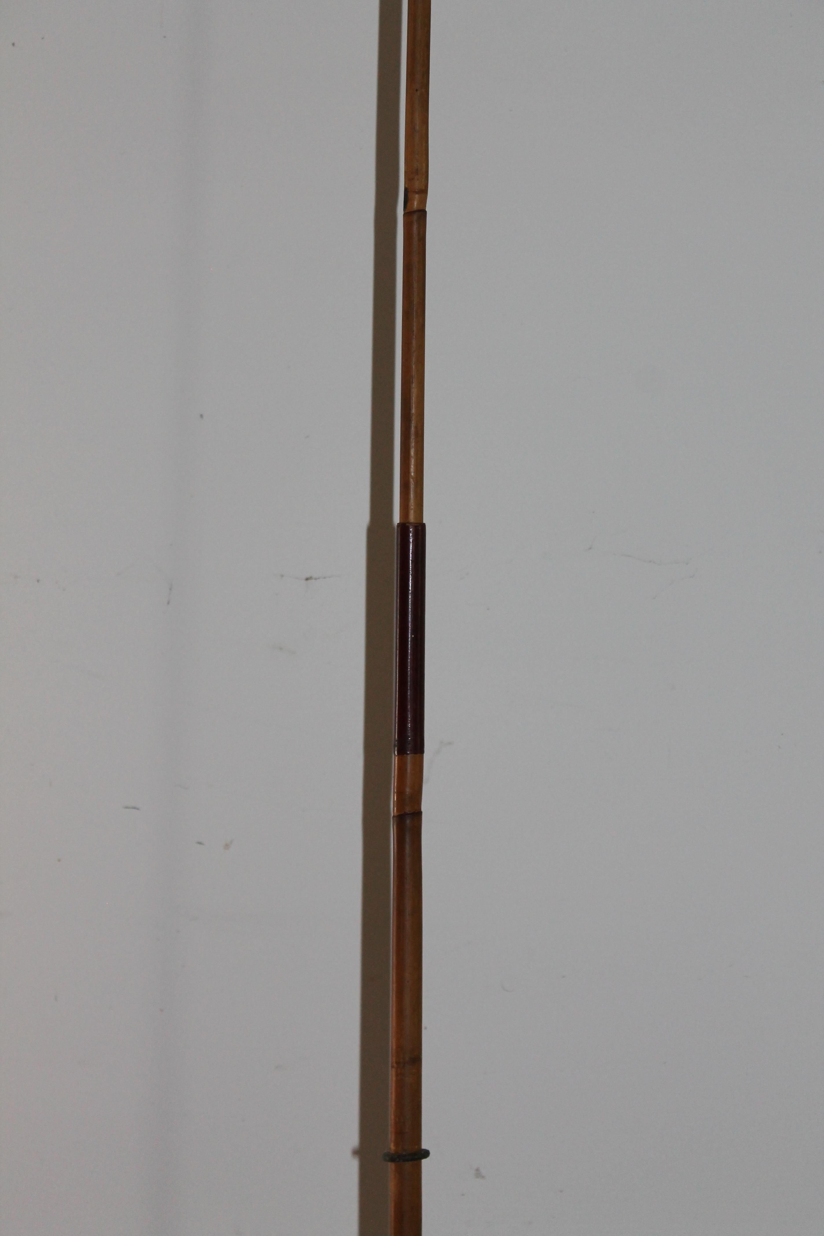 Isamu Noguchi Early Akari BB3 Lámpara de pie de bambú y hierro mediados del siglo XX en venta