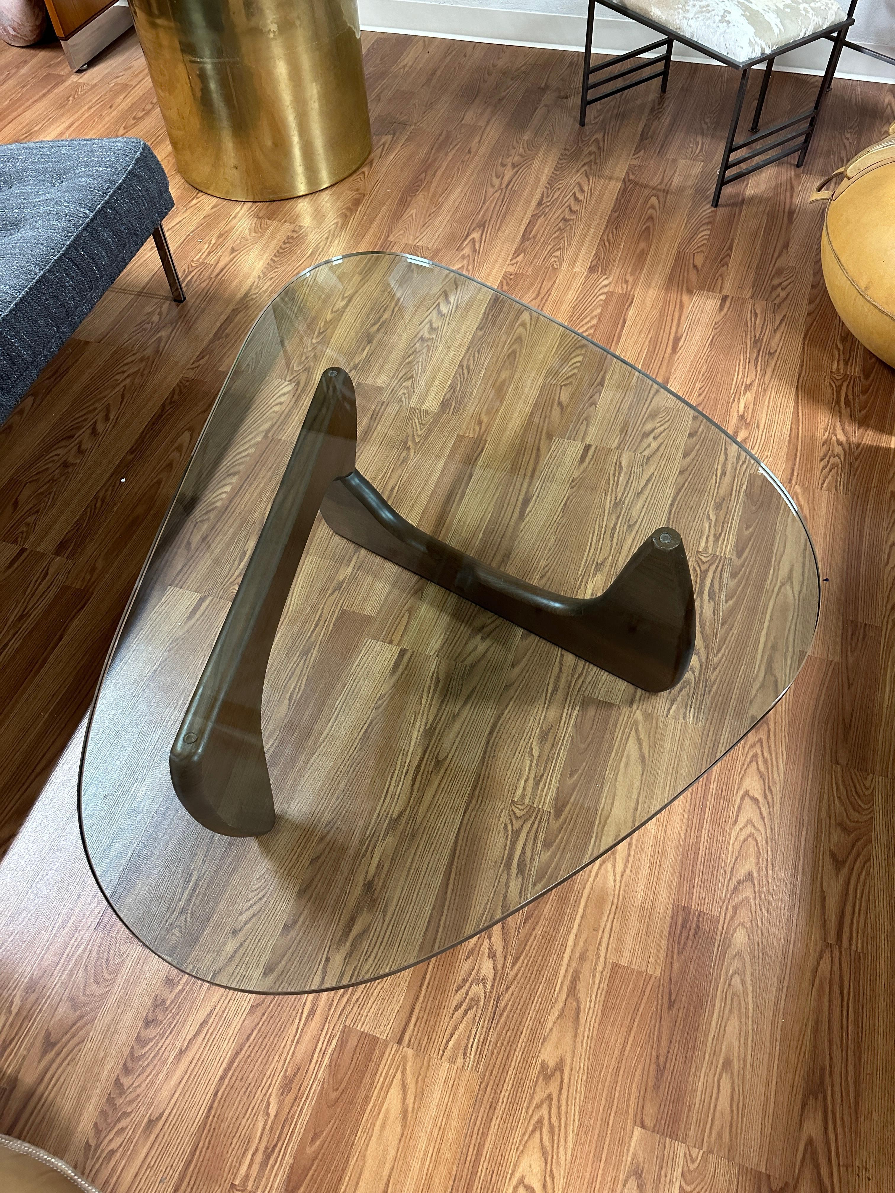 Isamu Noguchi for Herman Miller Coffee Table In Walnut 3