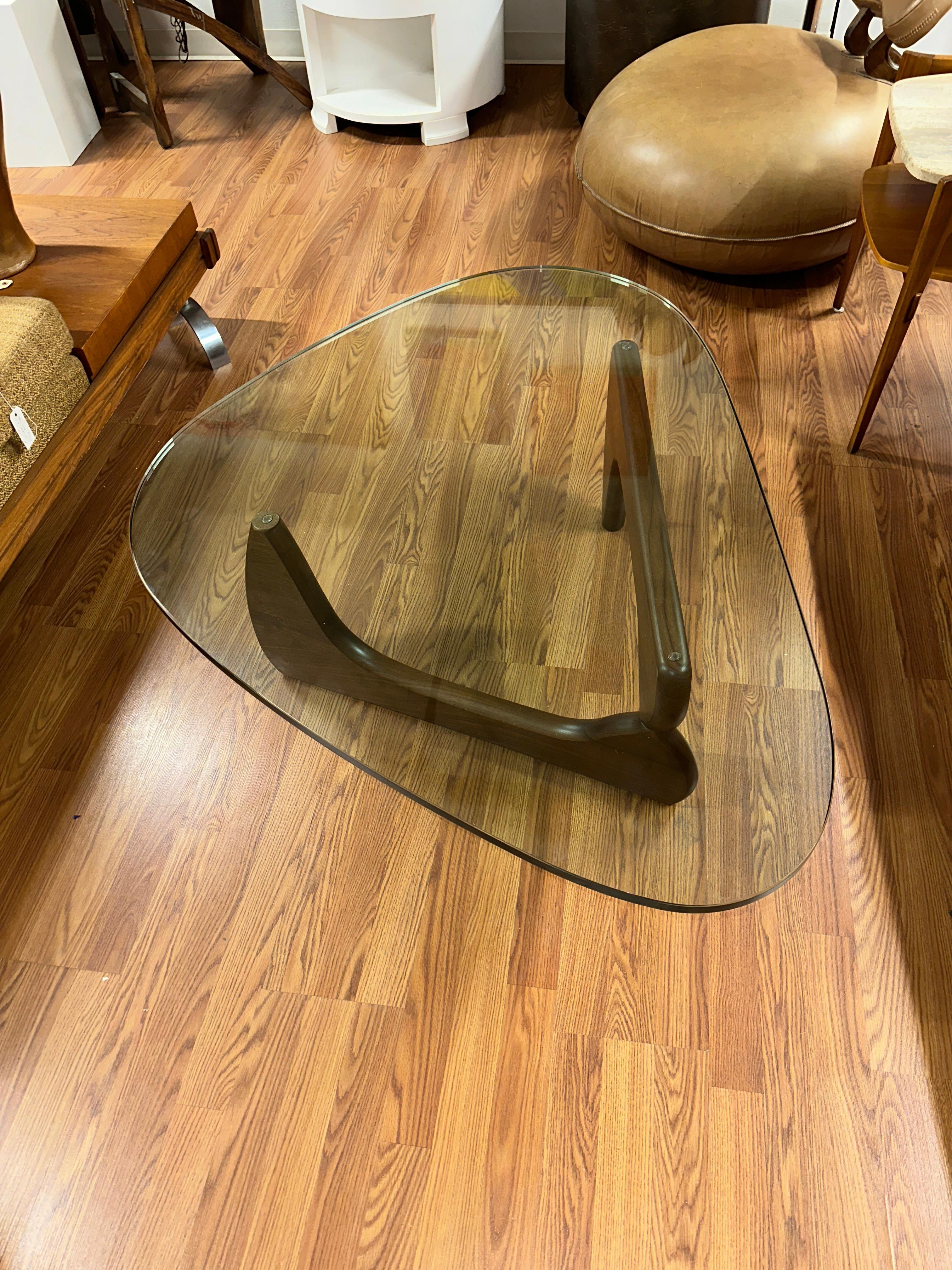 American Isamu Noguchi for Herman Miller Coffee Table In Walnut